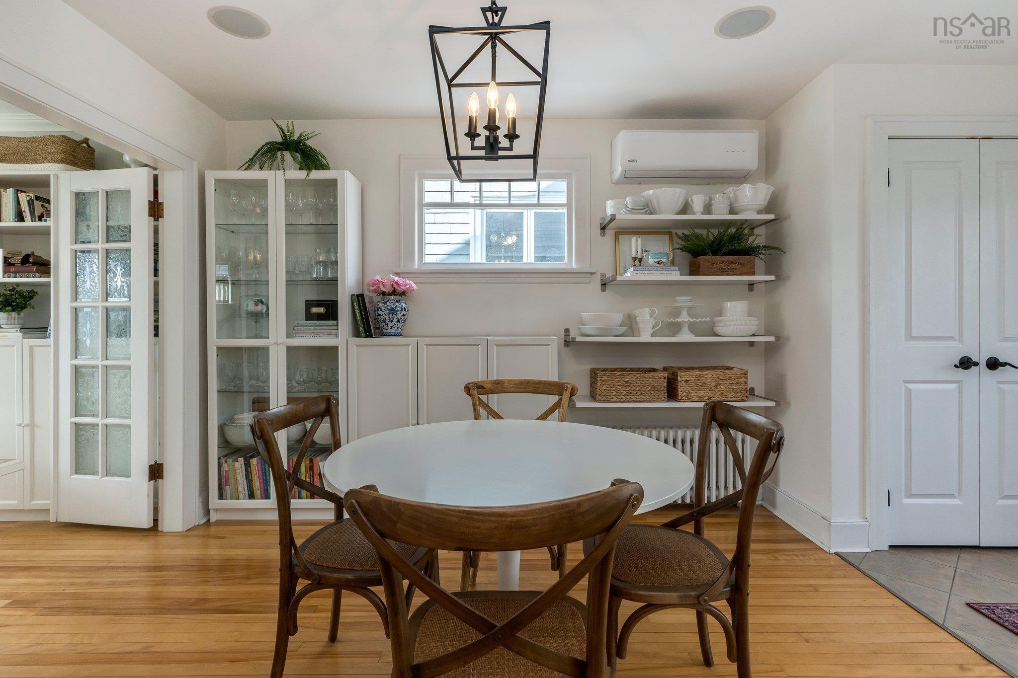 $799,900.00: 2395 Connaught Avenue, Halifax
