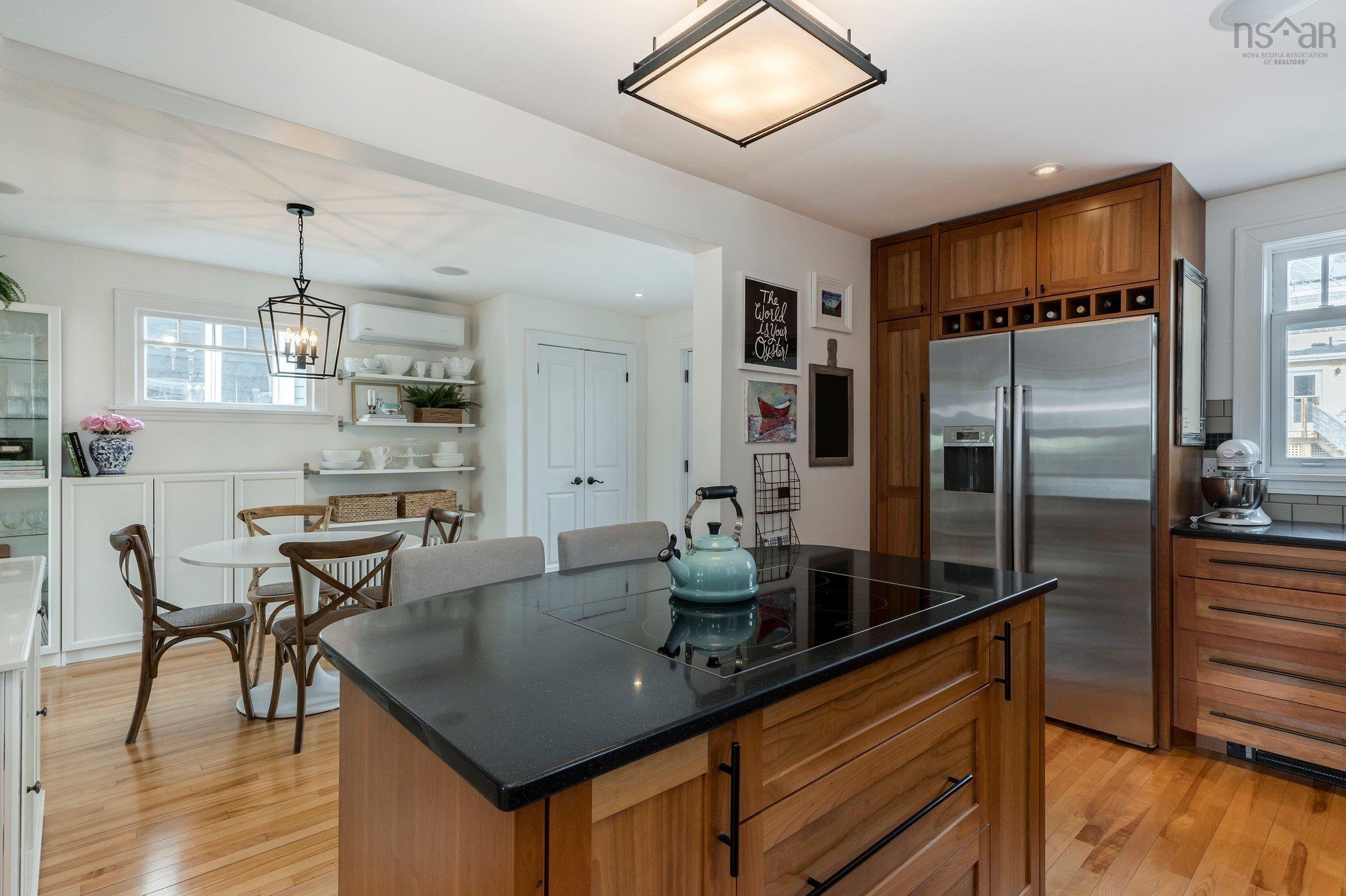 $799,900.00: 2395 Connaught Avenue, Halifax