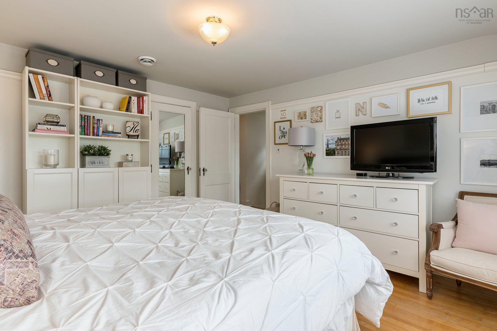 $799,900.00: 2395 Connaught Avenue, Halifax