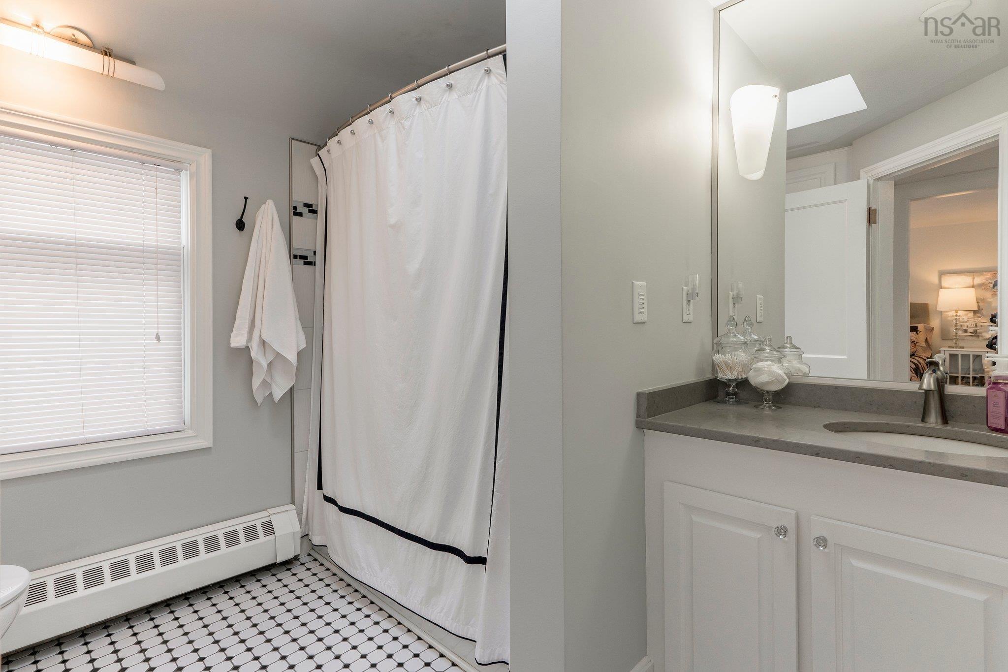 $799,900.00: 2395 Connaught Avenue, Halifax