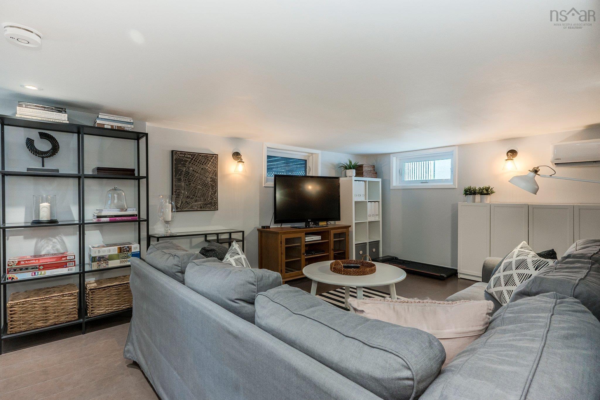 $799,900.00: 2395 Connaught Avenue, Halifax