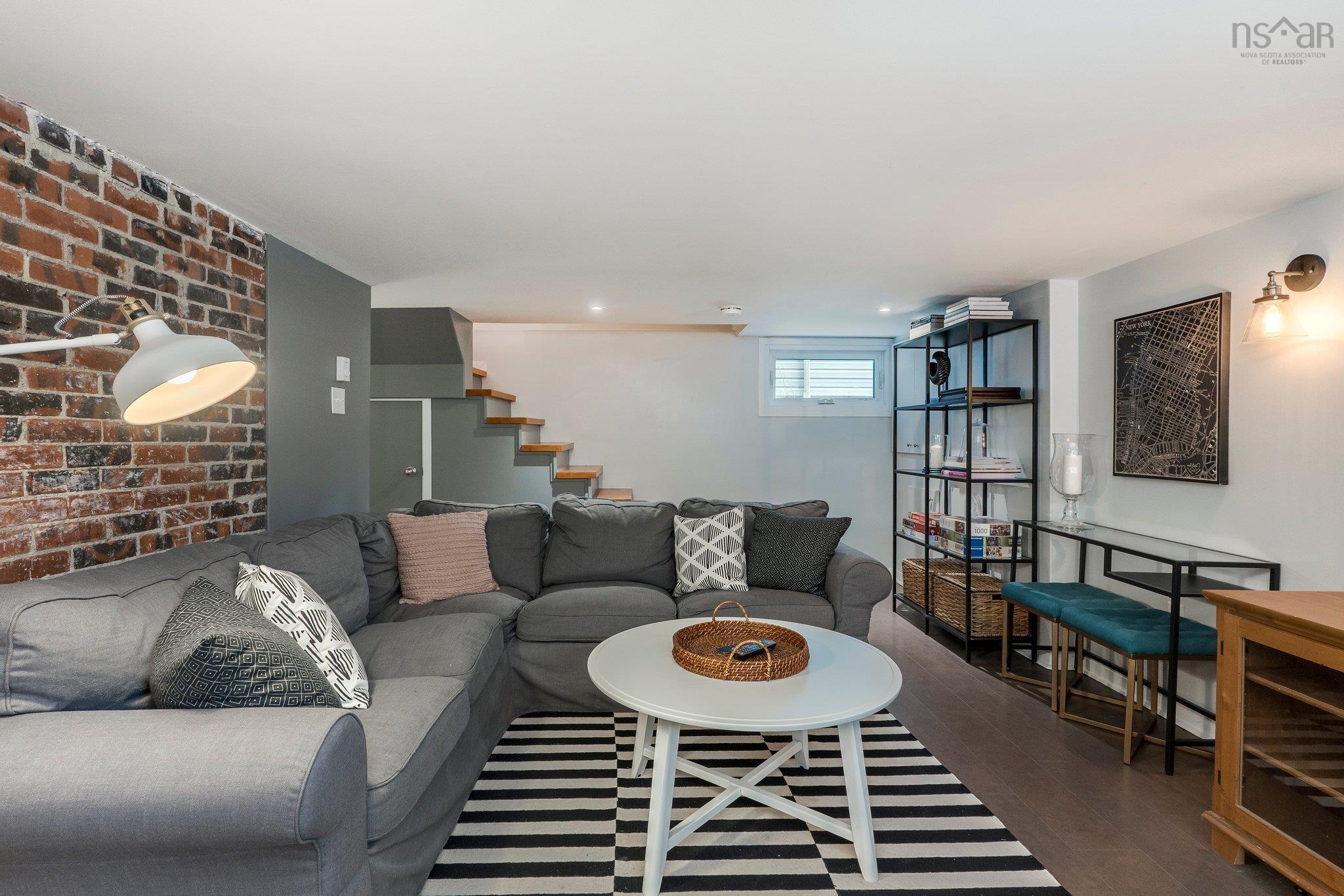 $799,900.00: 2395 Connaught Avenue, Halifax