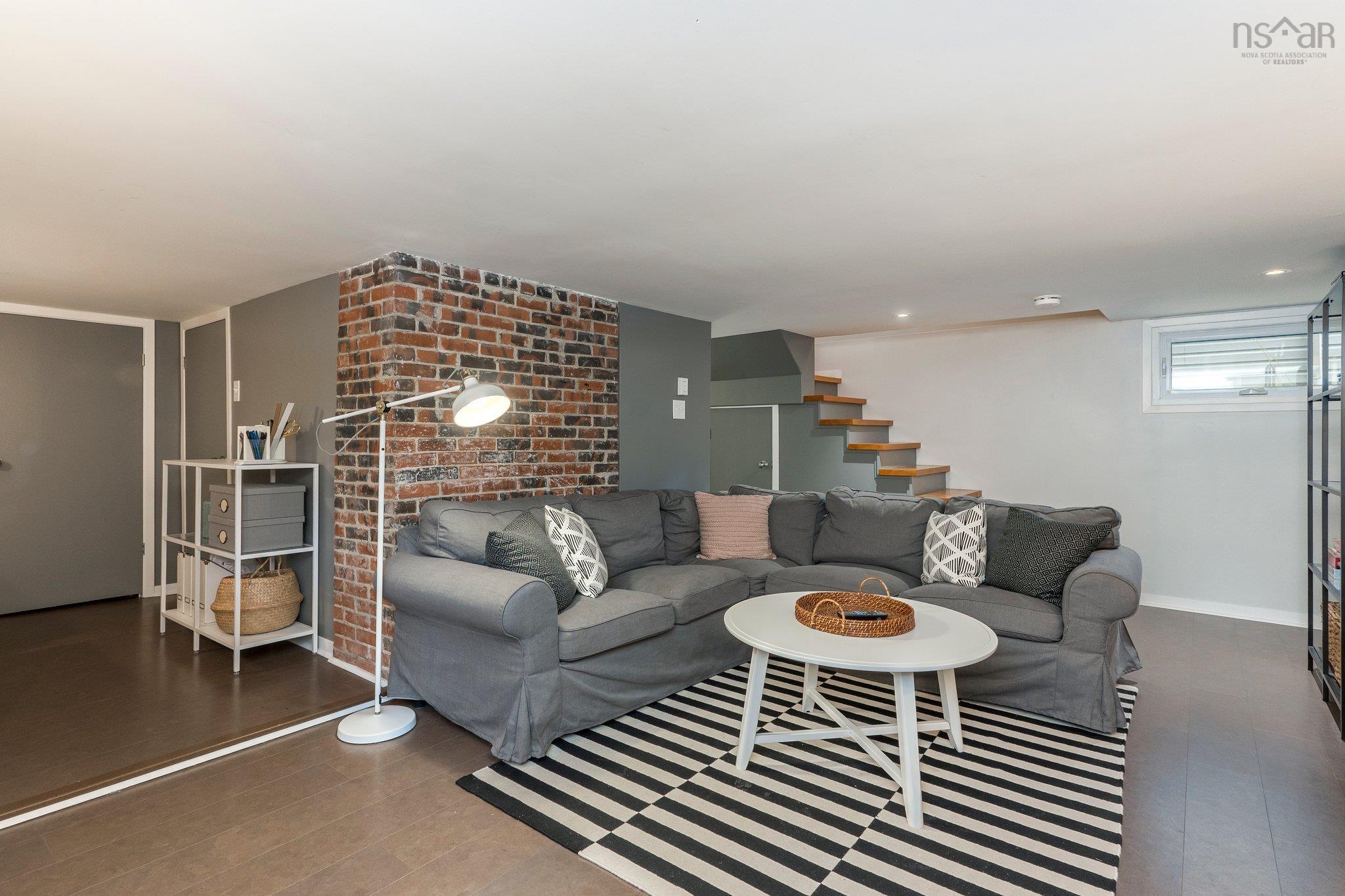 $799,900.00: 2395 Connaught Avenue, Halifax