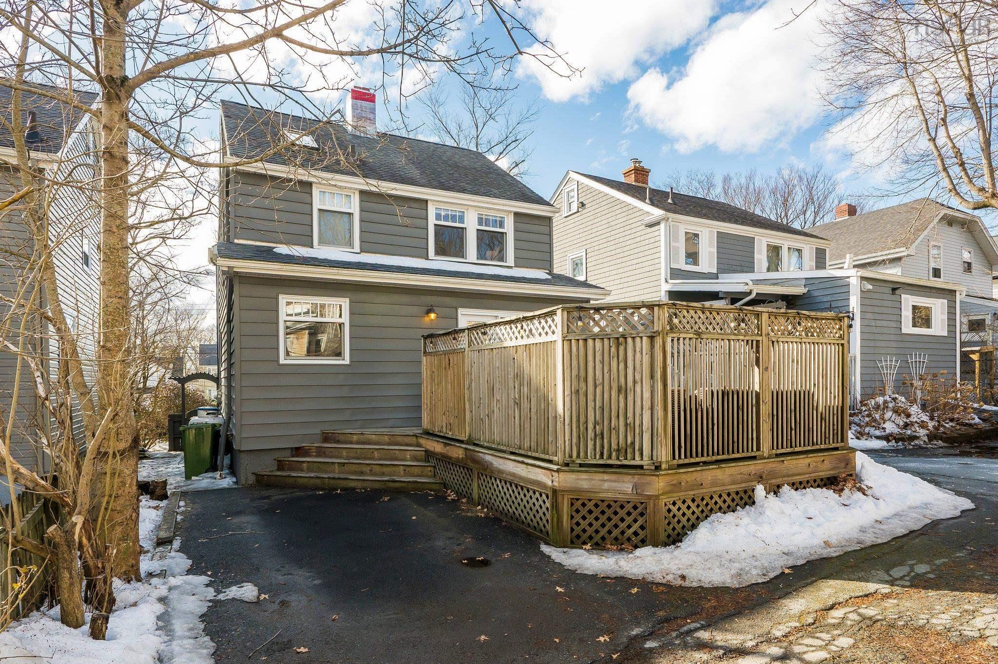 $799,900.00: 2395 Connaught Avenue, Halifax