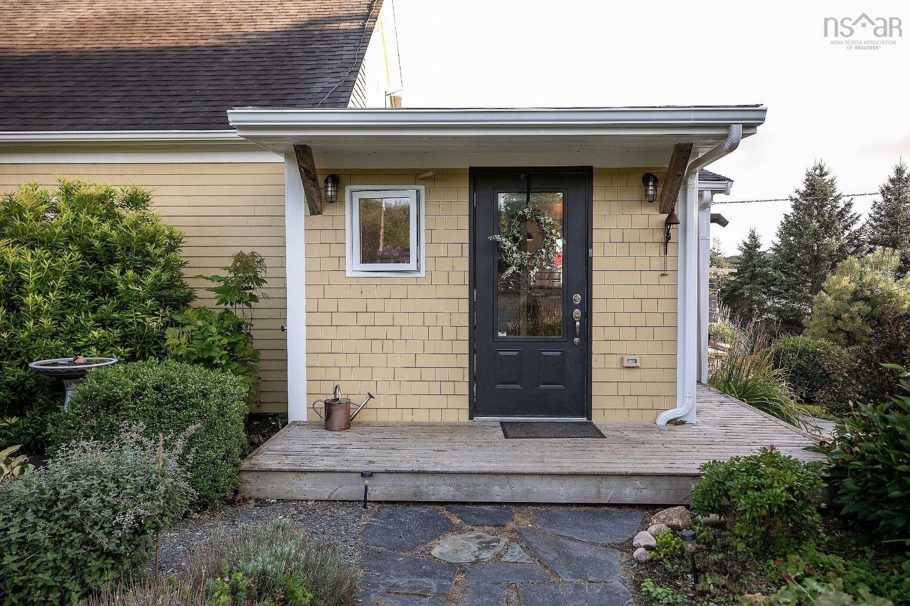 $2,200,000.00: 90 Eisenhauer Road, Oakland