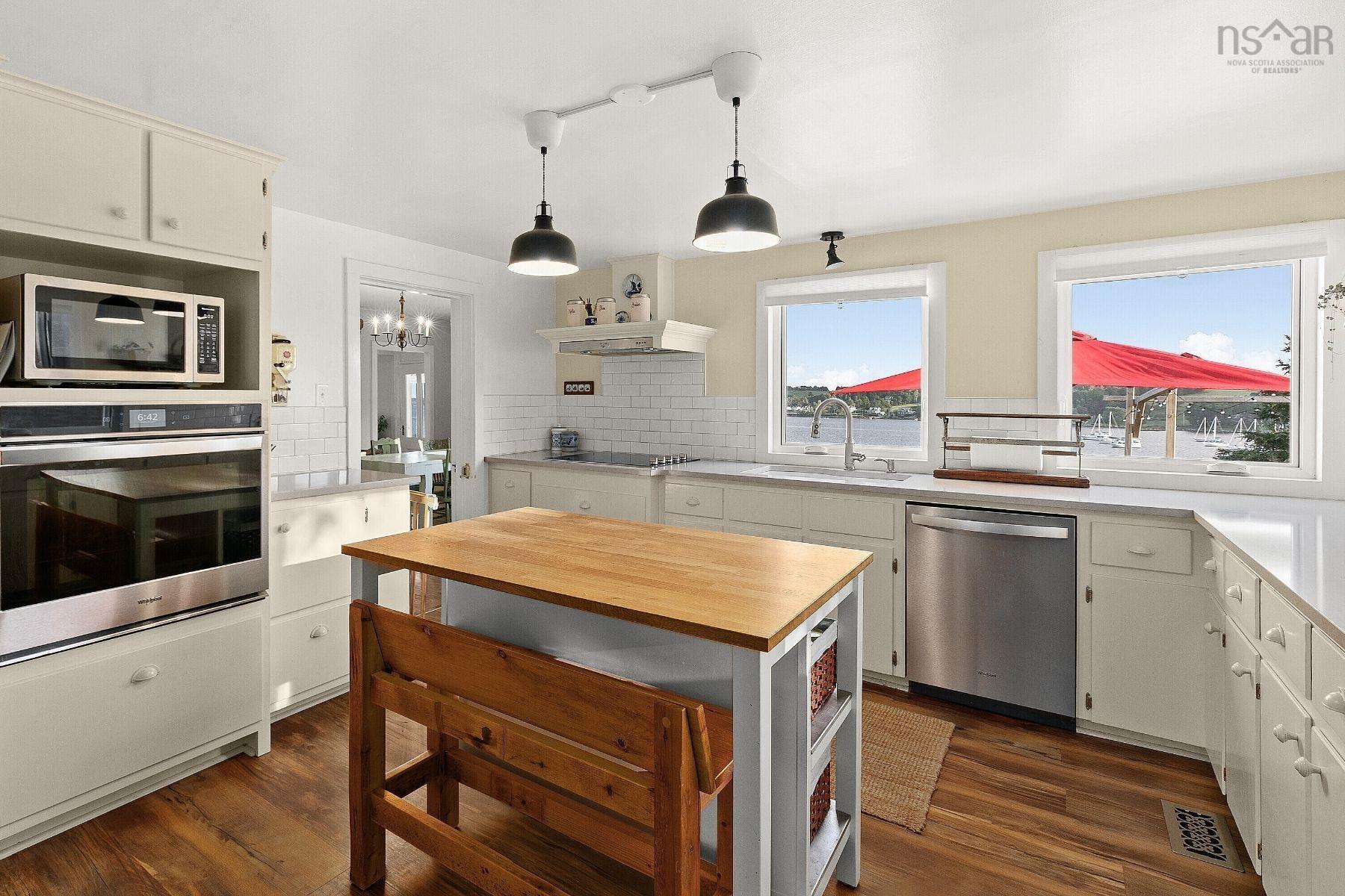 $2,200,000.00: 90 Eisenhauer Road, Oakland