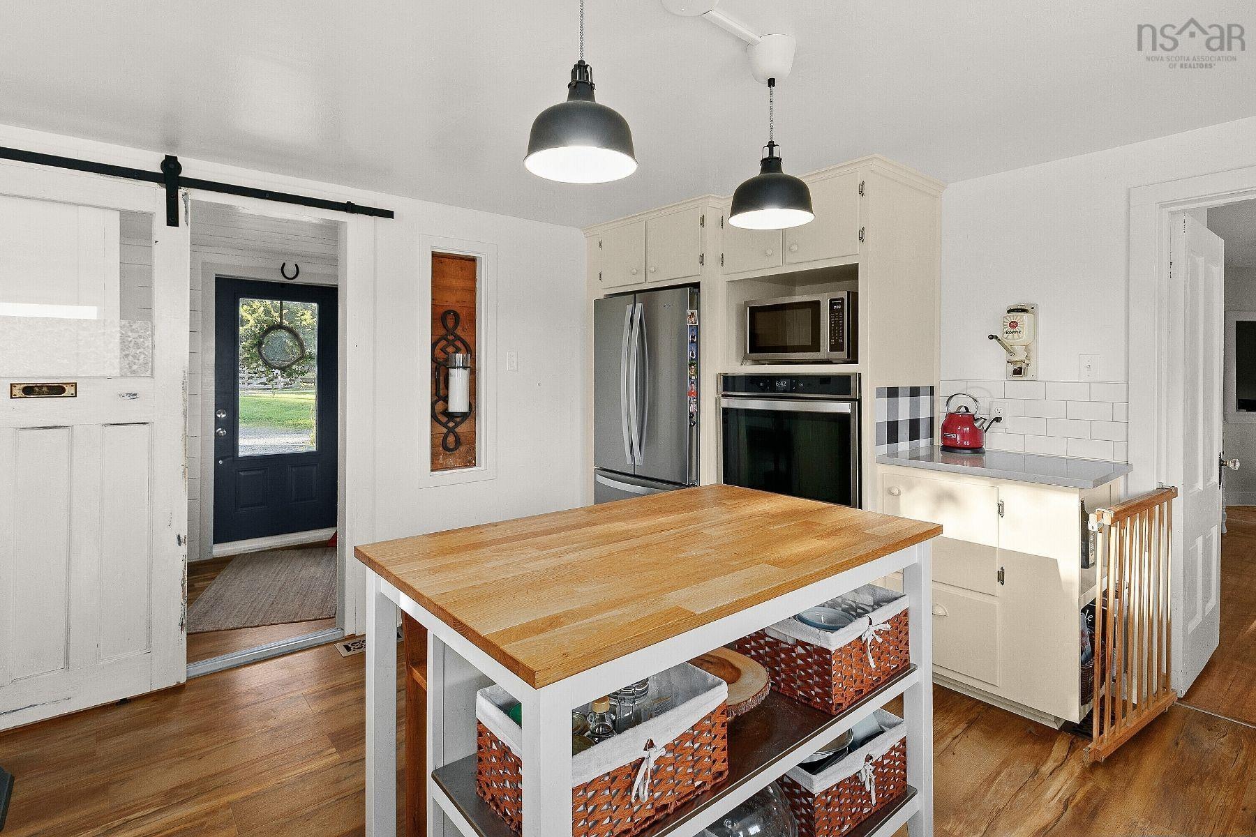 $2,200,000.00: 90 Eisenhauer Road, Oakland