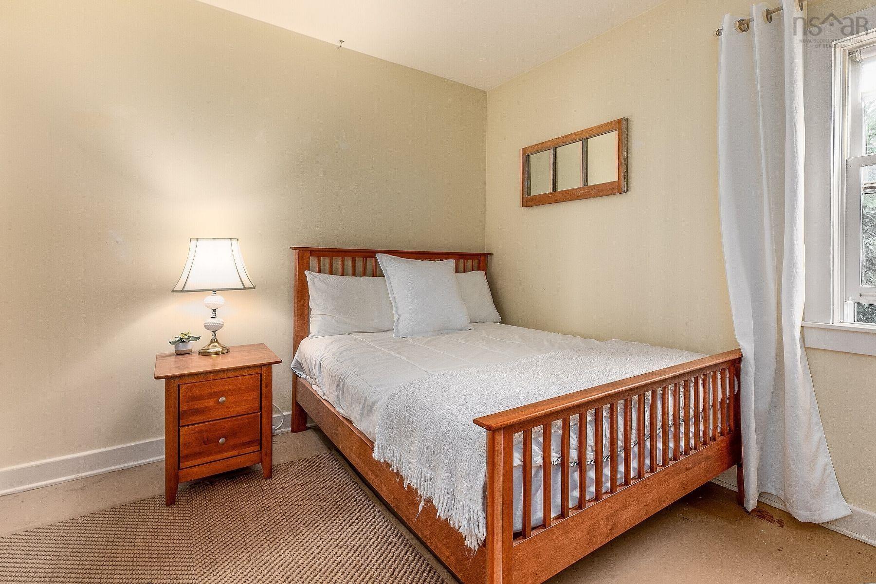 $2,200,000.00: 90 Eisenhauer Road, Oakland