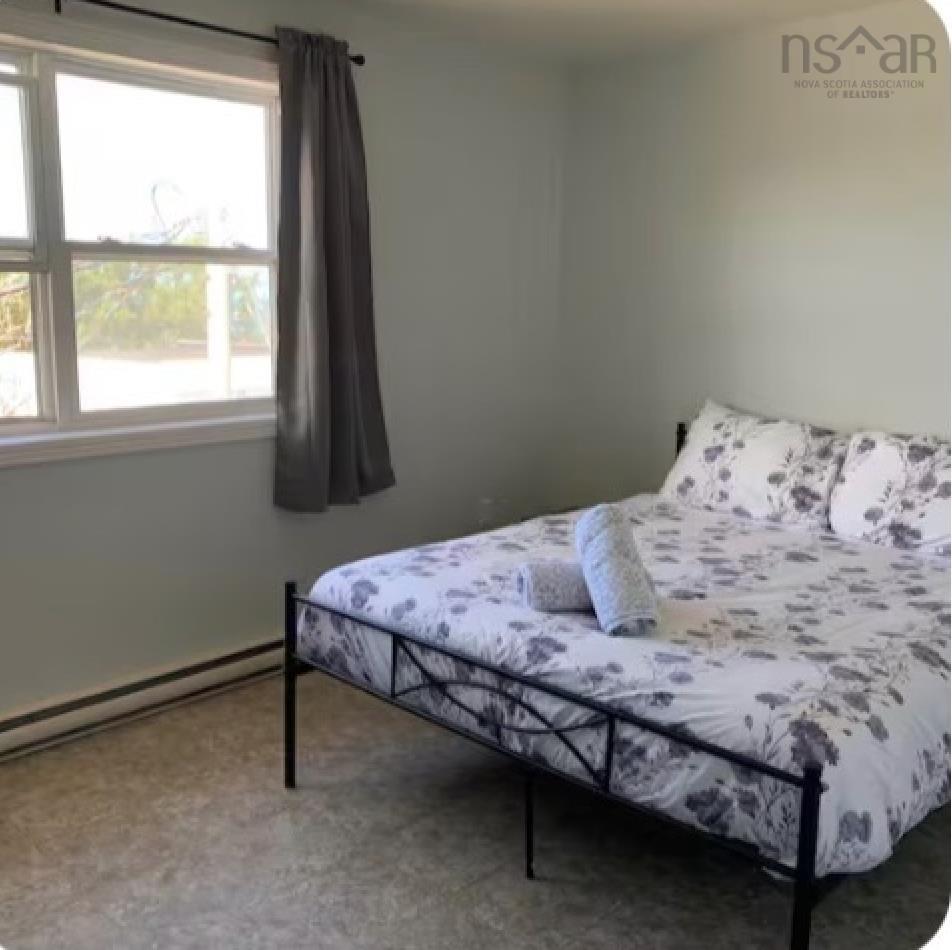 $1,050,000.00: 15770 Central Avenue, Inverness