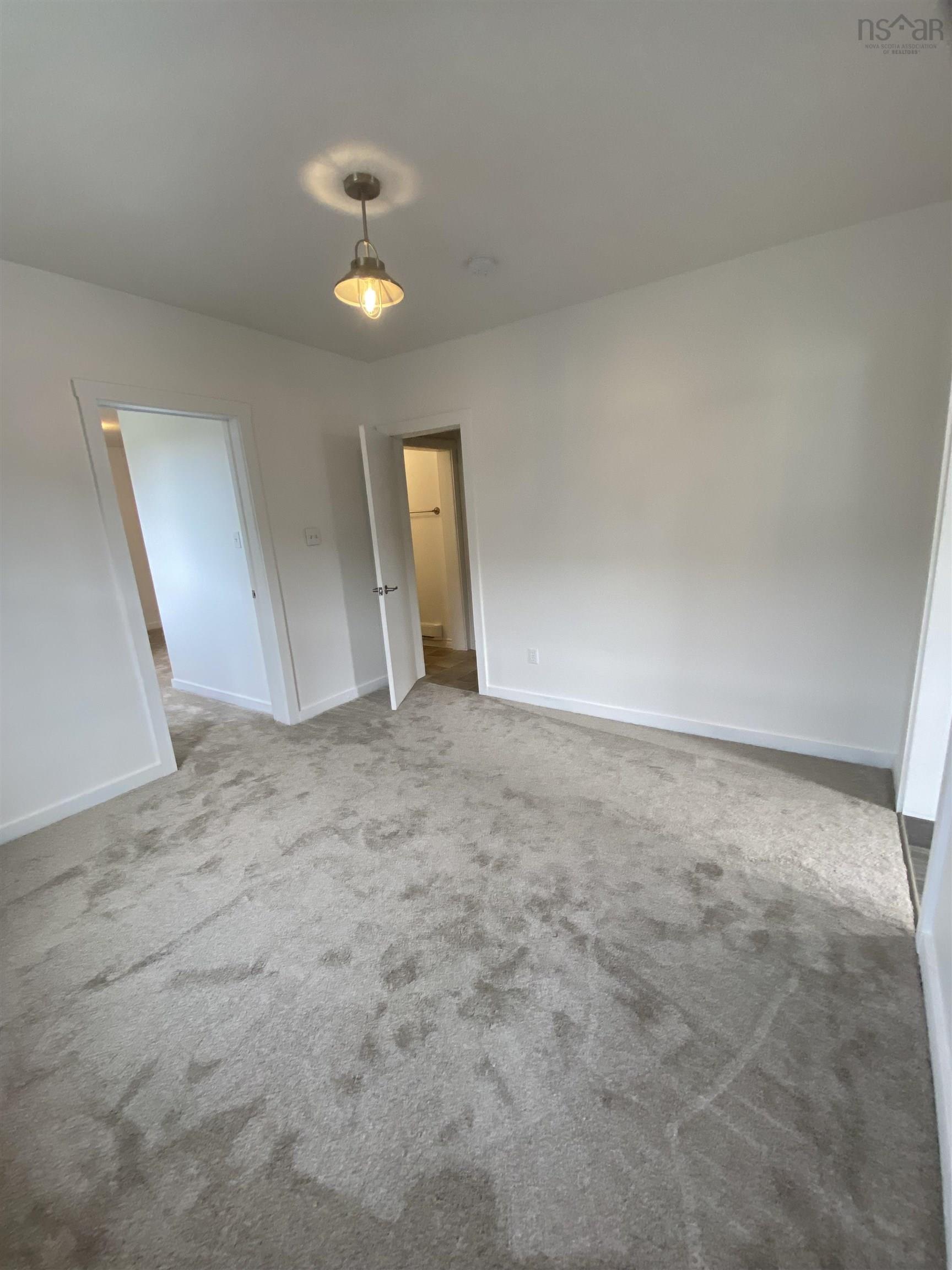 $398,500.00: 559 West Main Street, Kentville