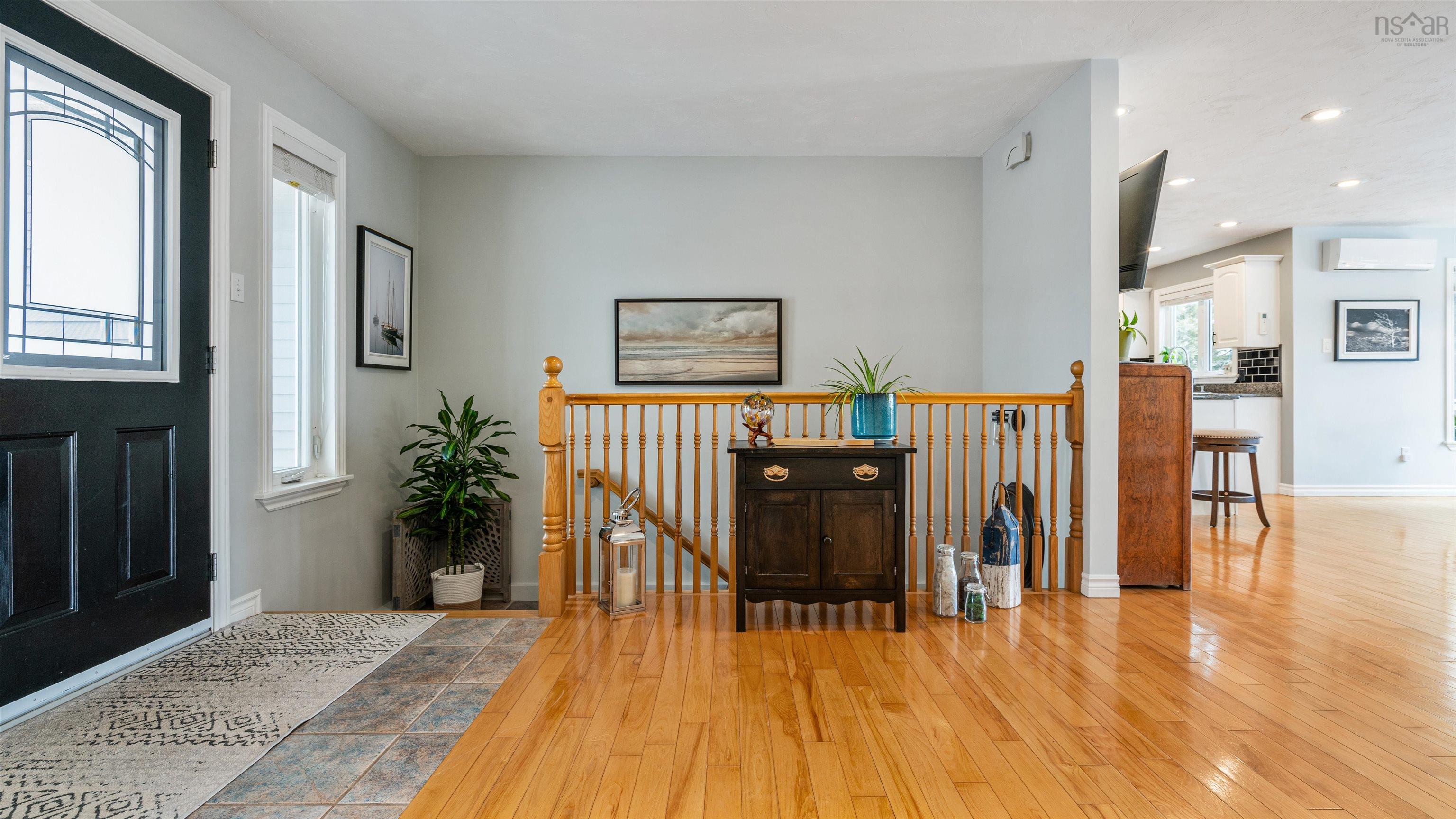 $489,900.00: 9 Forest Glen Court, Amherst