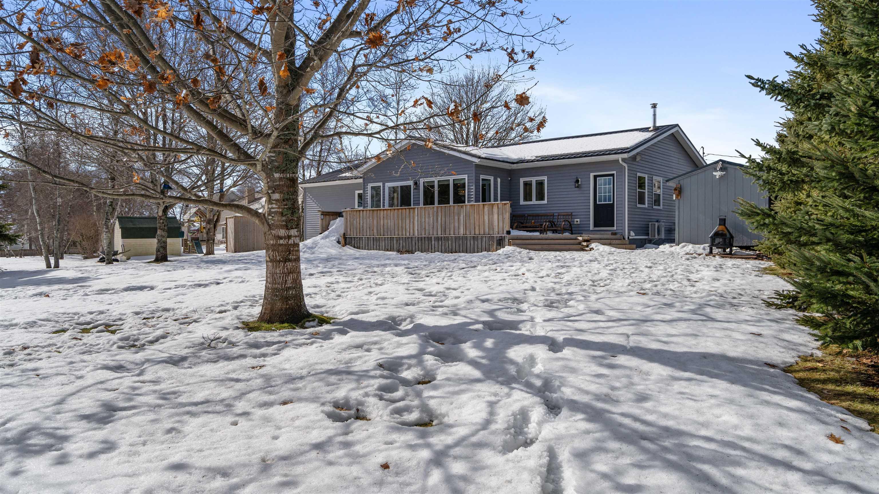 $489,900.00: 9 Forest Glen Court, Amherst