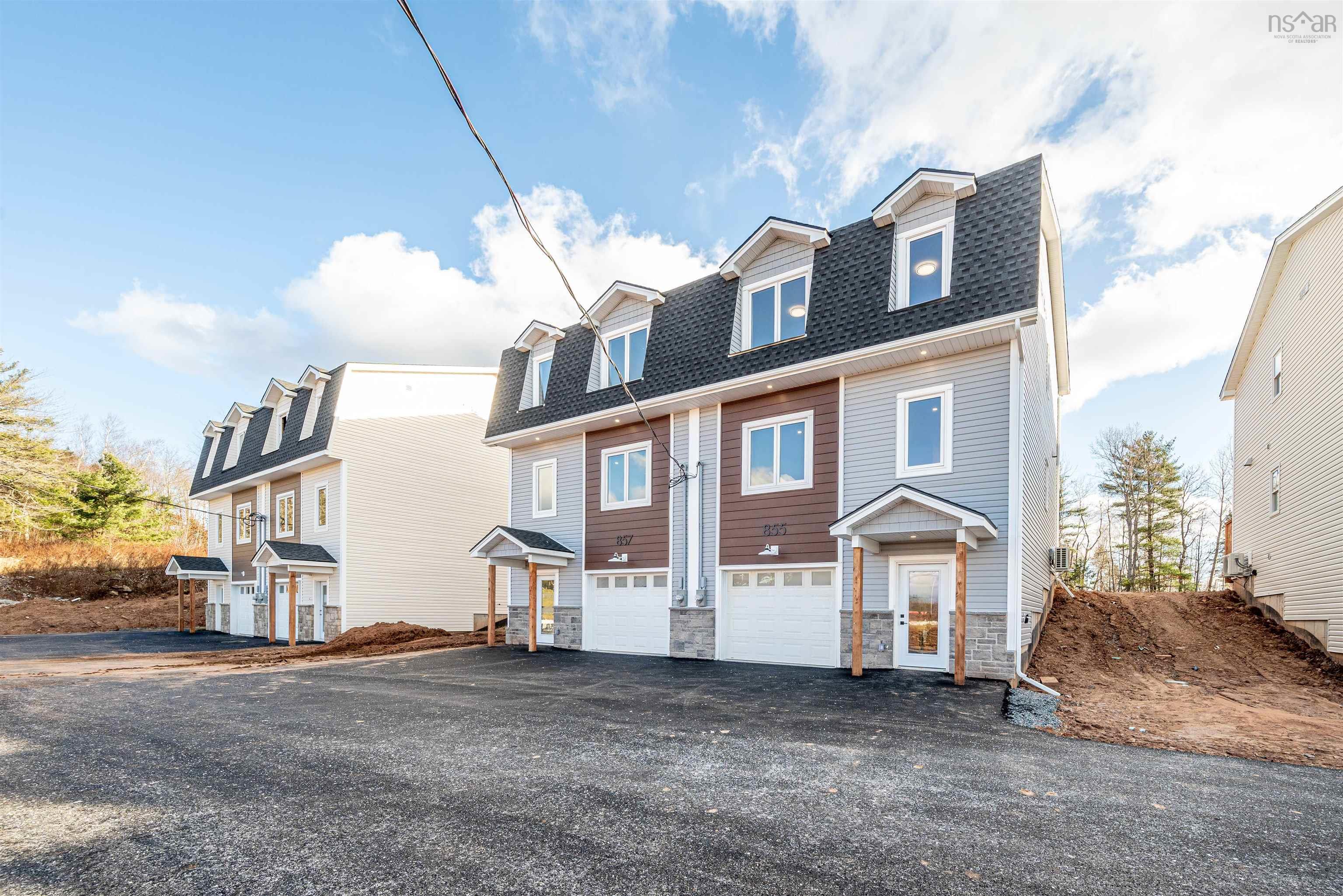 $539,000.00: 857 Highway 2, Elmsdale