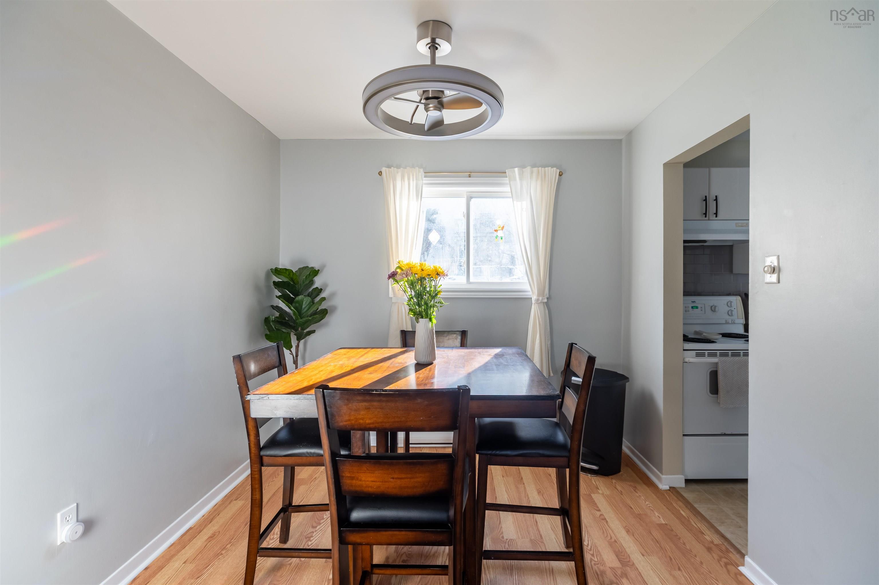 $399,900.00: 516 Arklow Drive, Cole Harbour