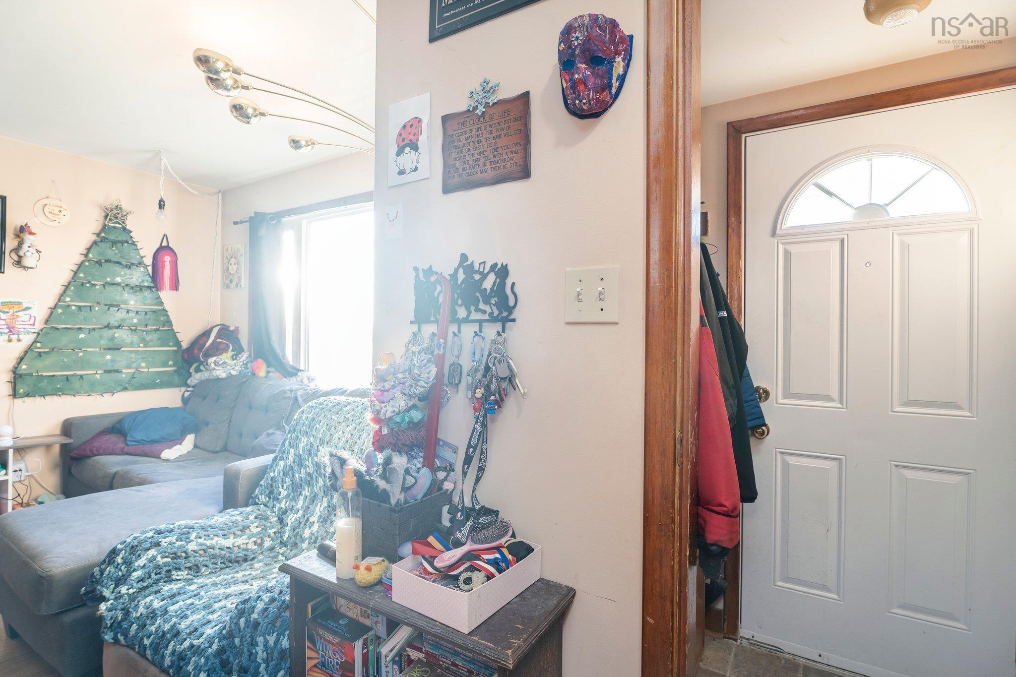 $489,900.00: 49 A&B Lynn Drive, Dartmouth