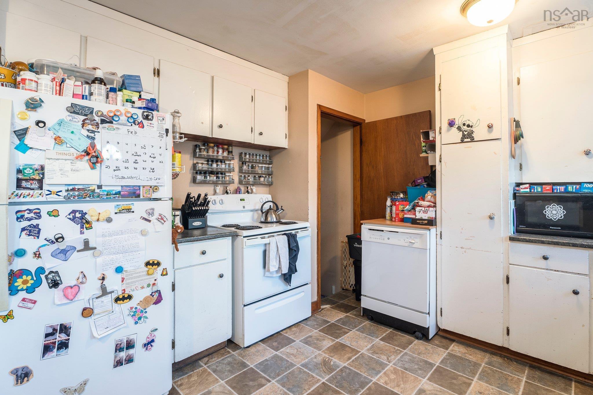 $489,900.00: 49 A&B Lynn Drive, Dartmouth