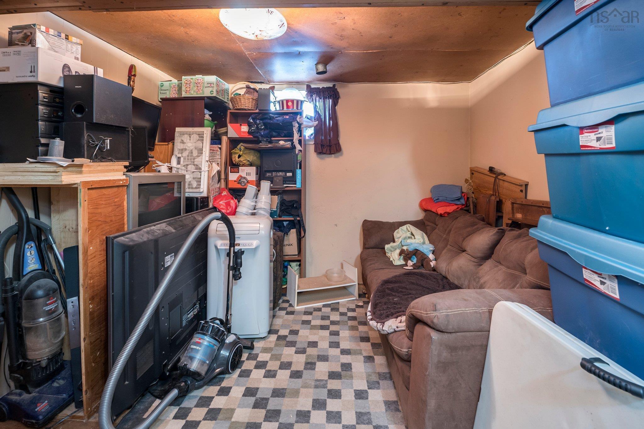 $489,900.00: 49 A&B Lynn Drive, Dartmouth