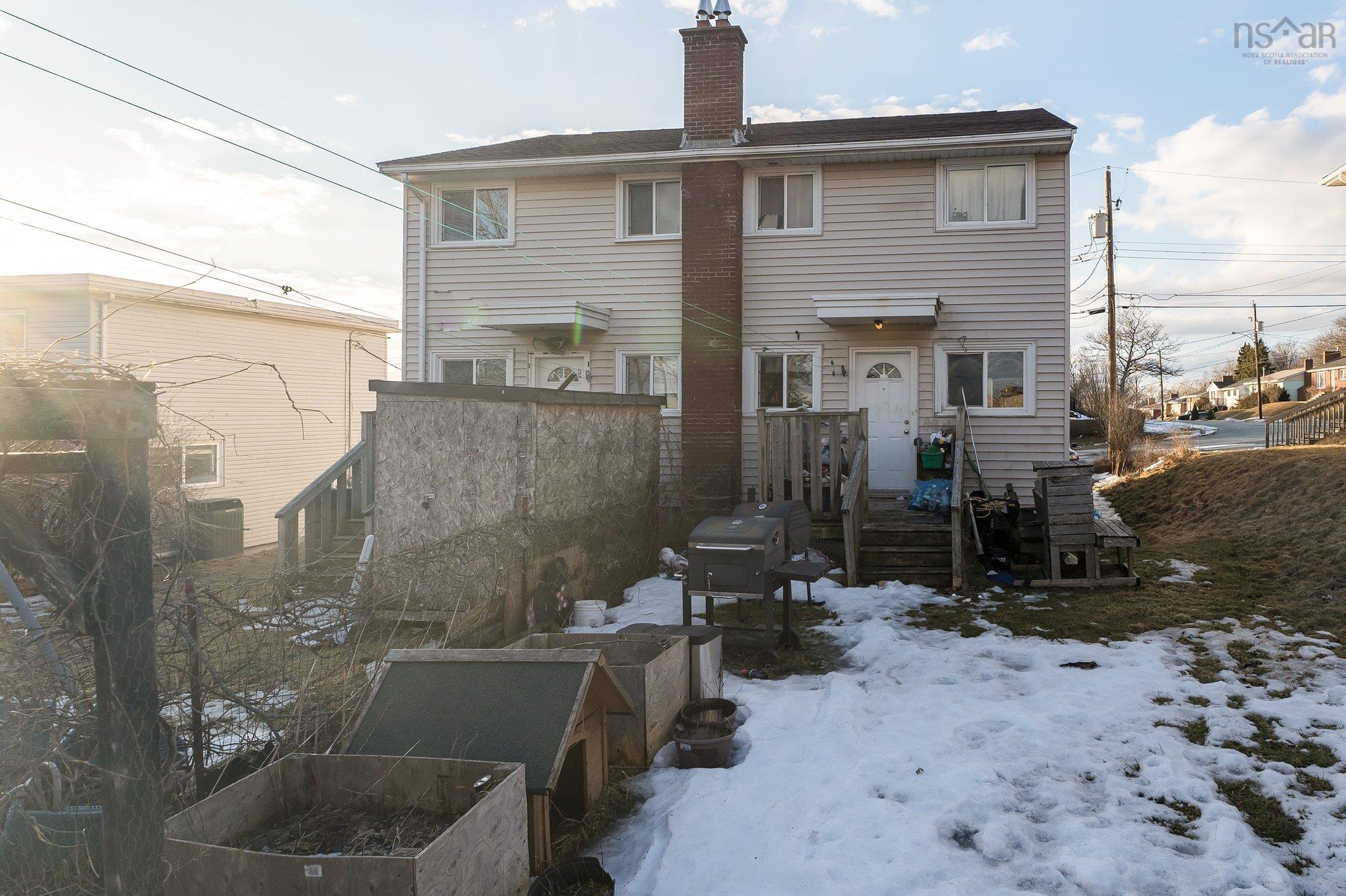 $489,900.00: 49 A&B Lynn Drive, Dartmouth
