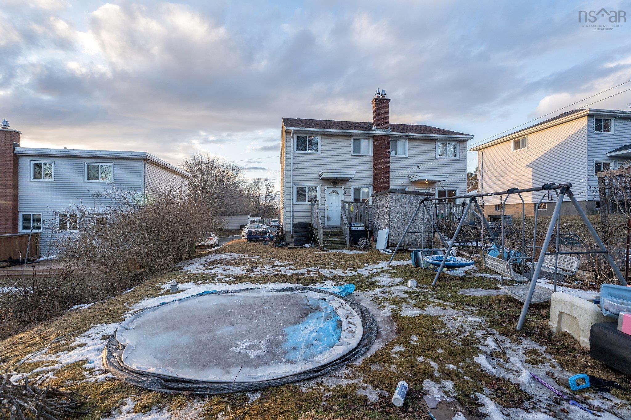 $489,900.00: 49 A&B Lynn Drive, Dartmouth