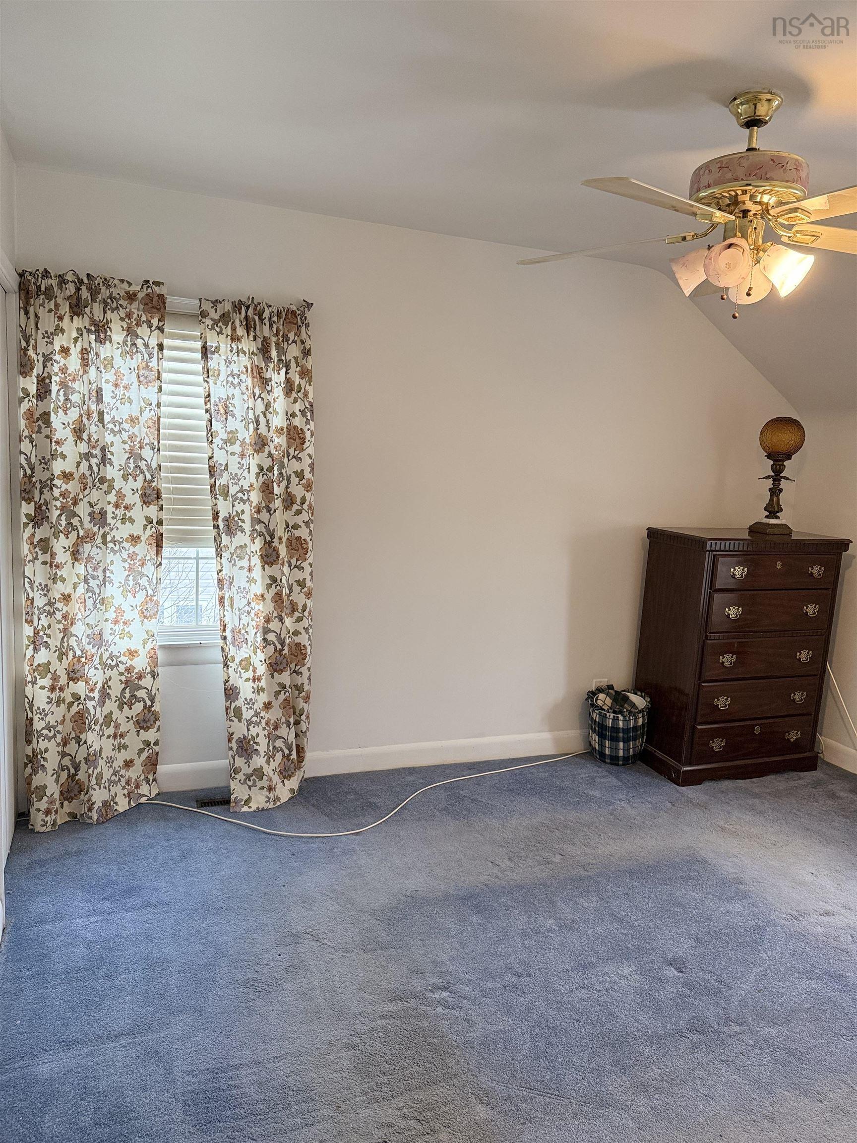 $249,900.00: 64 Rosewood Drive, Sydney