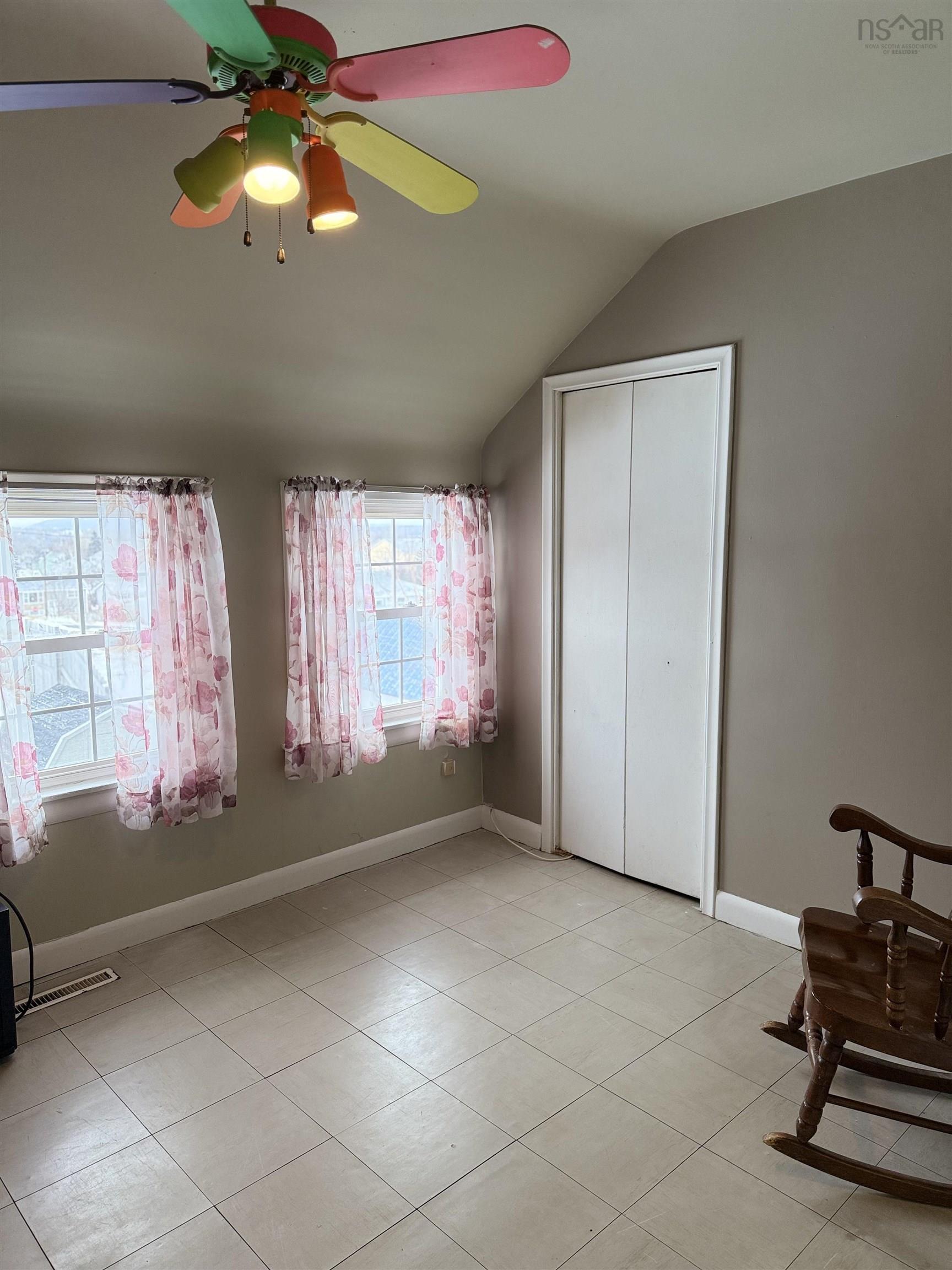 $249,900.00: 64 Rosewood Drive, Sydney