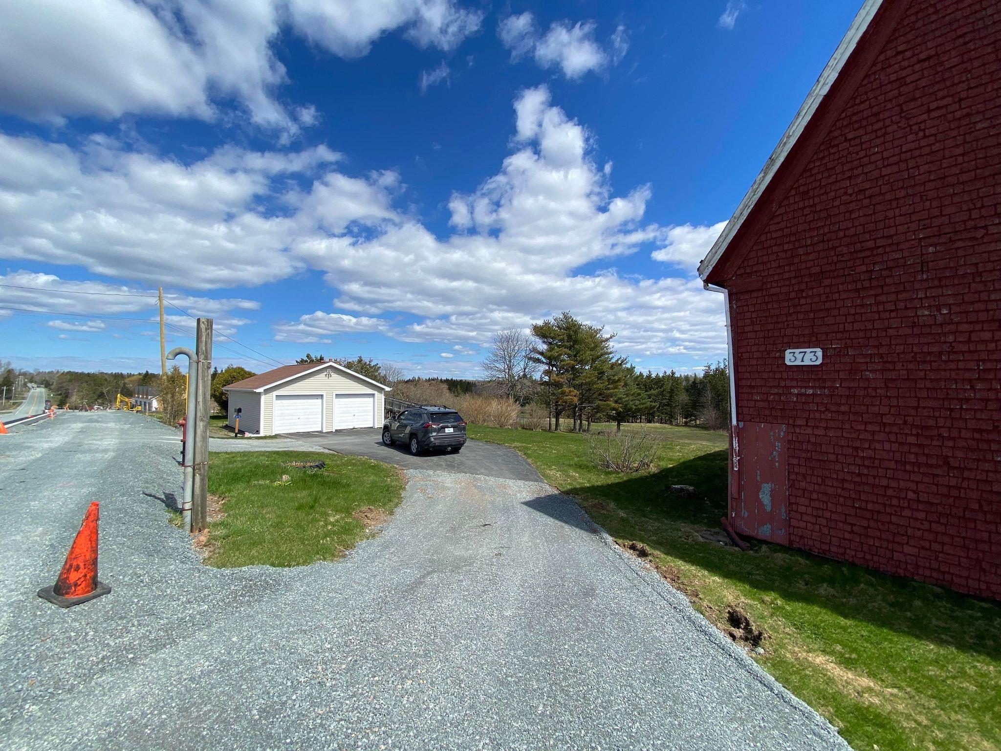 $2,700,000.00: 373 214 Highway, Elmsdale