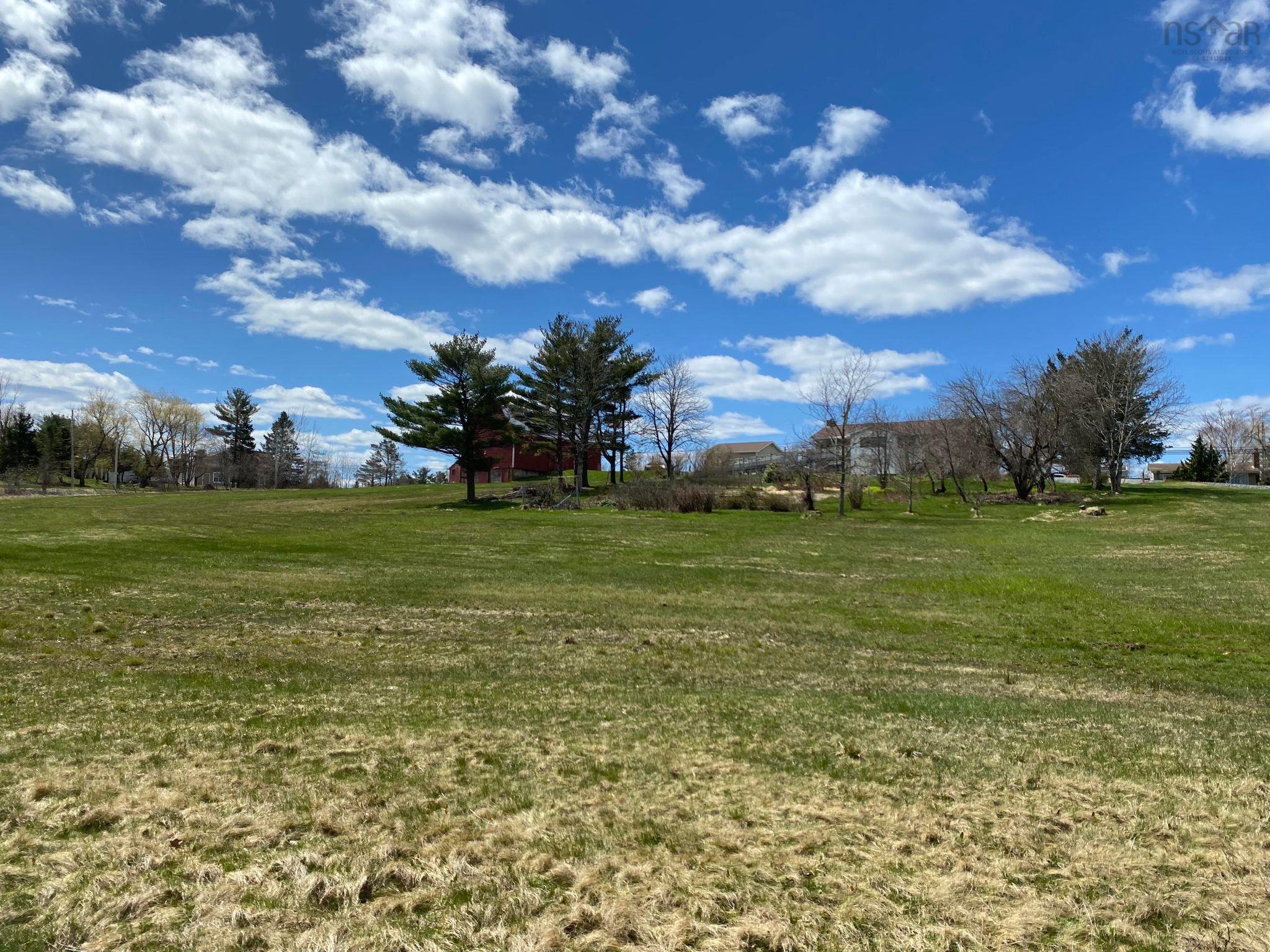 $2,700,000.00: 373 214 Highway, Elmsdale