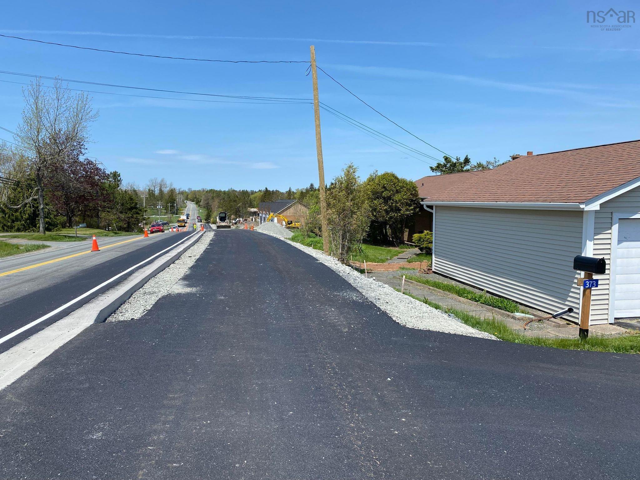 $2,700,000.00: 373 214 Highway, Elmsdale