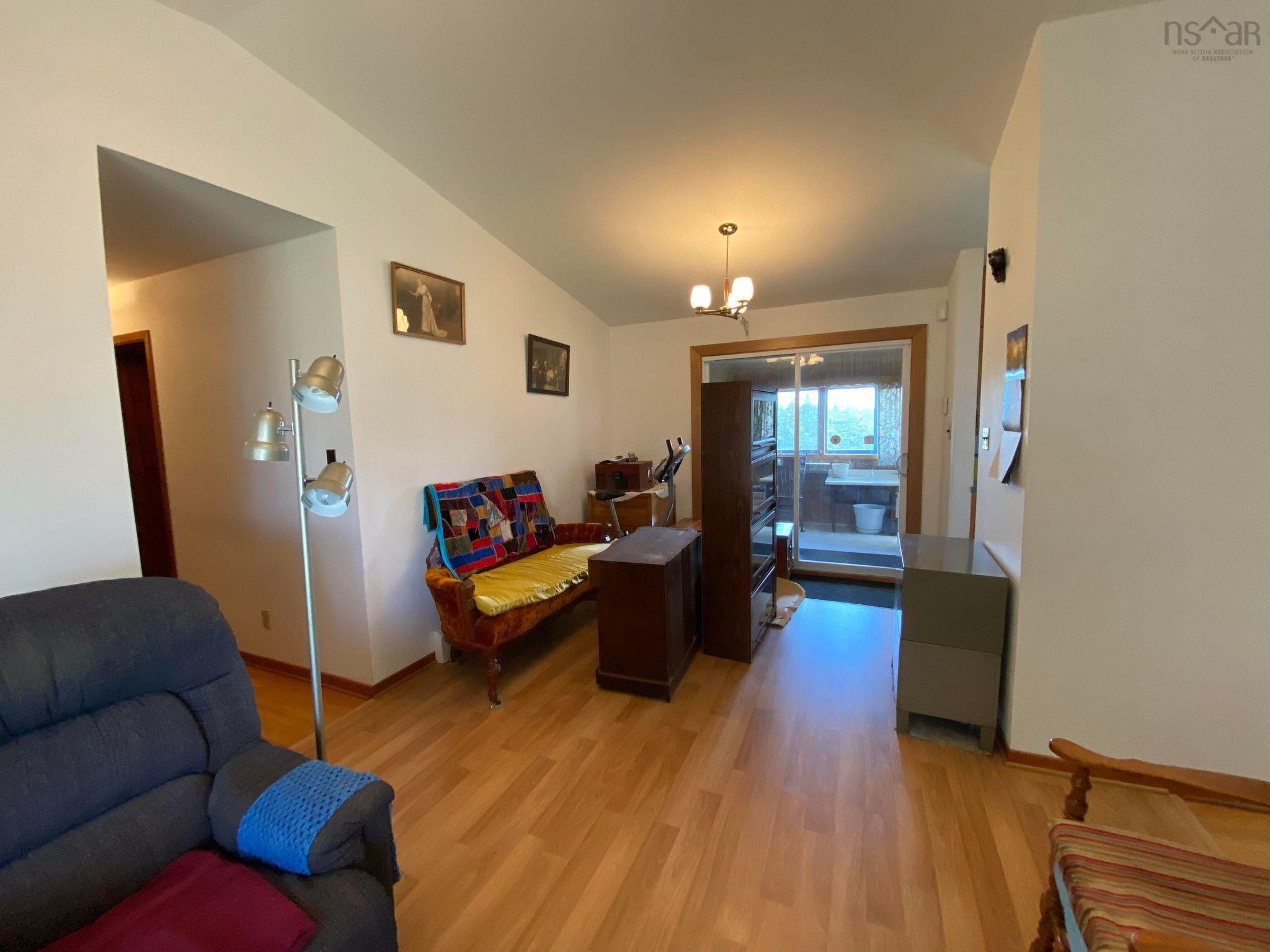 $2,700,000.00: 373 214 Highway, Elmsdale