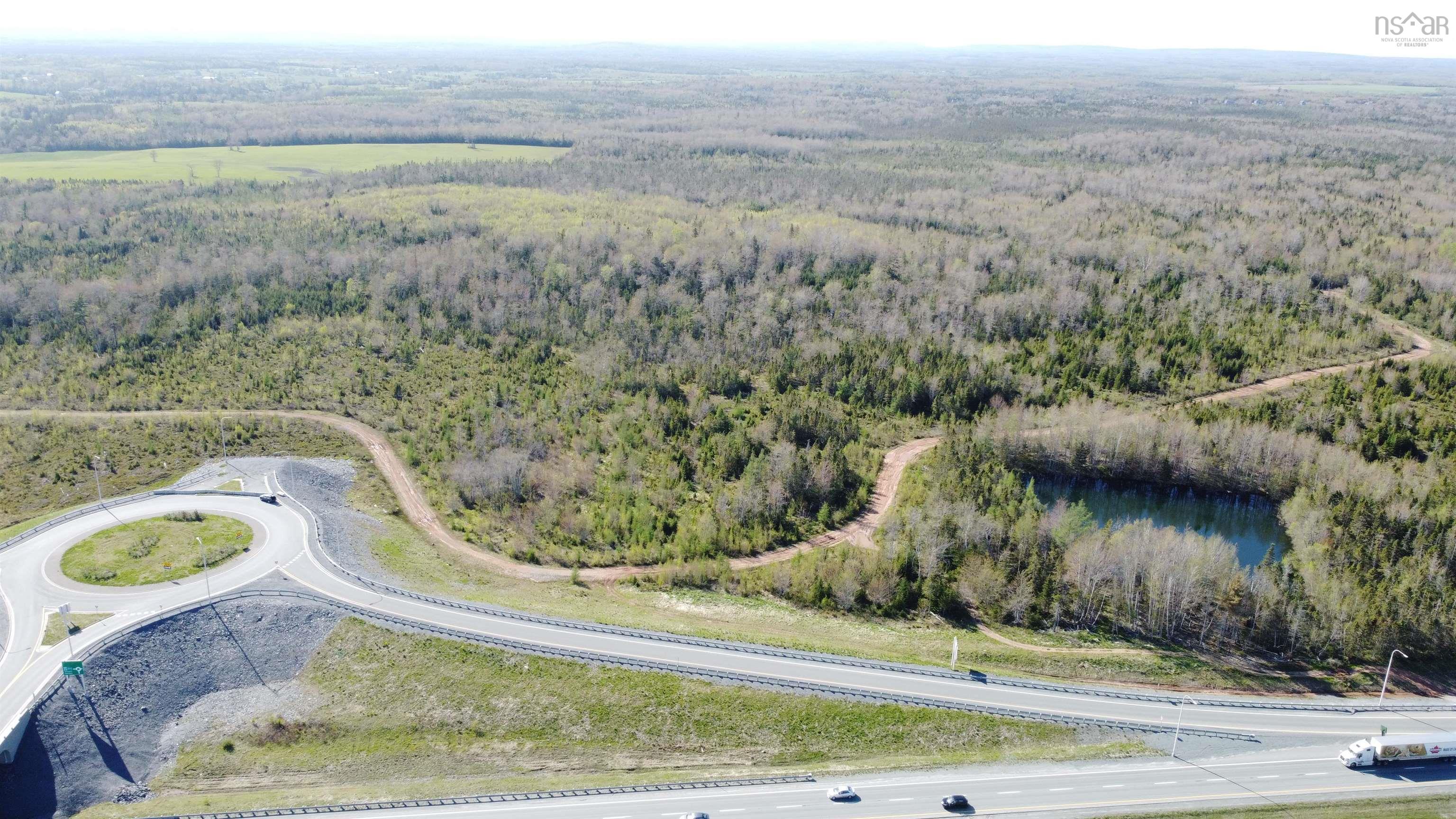 $2,300,000.00: Country Lane, Elmsdale