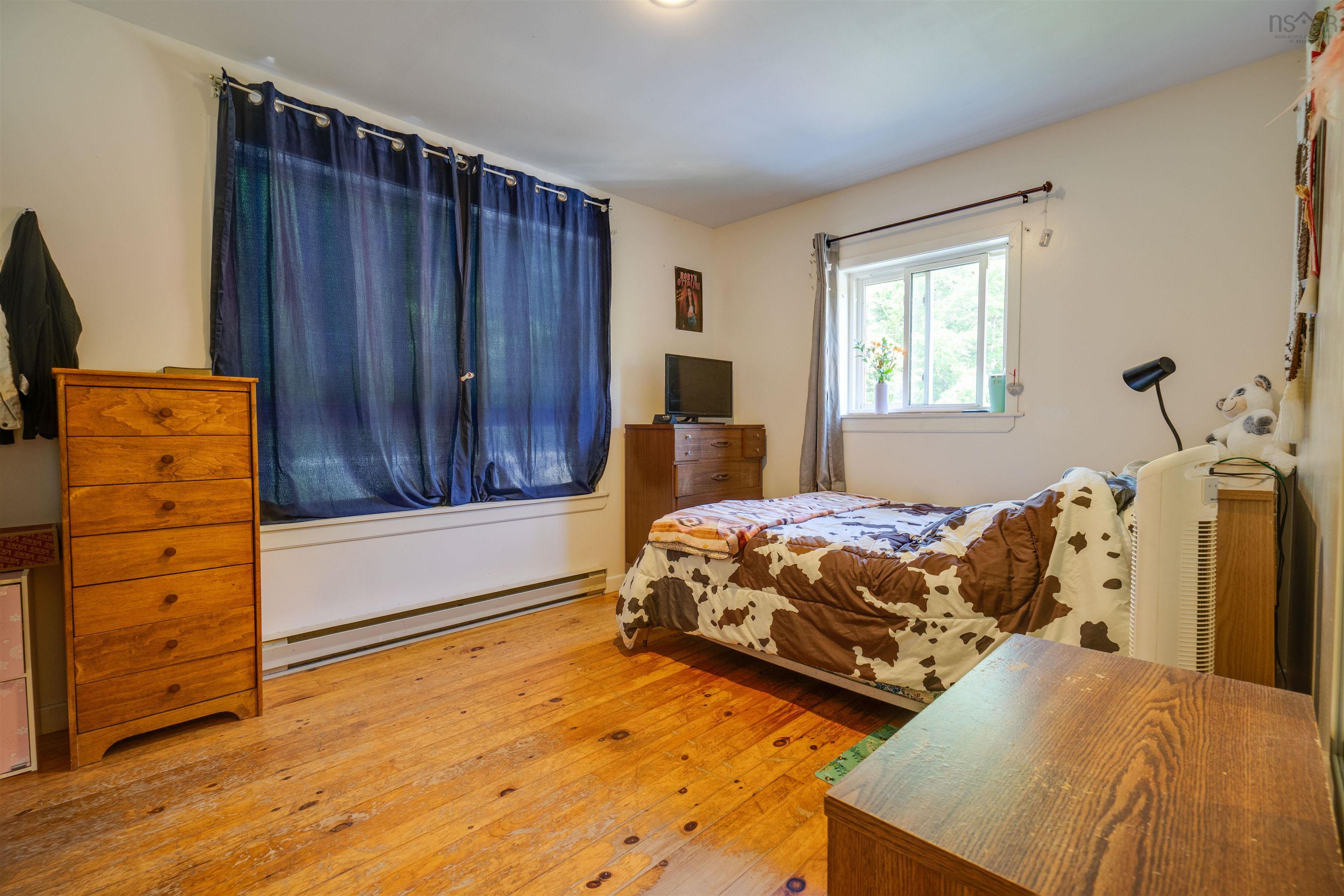 $275,000.00: 351 Old Post Road, Clementsport