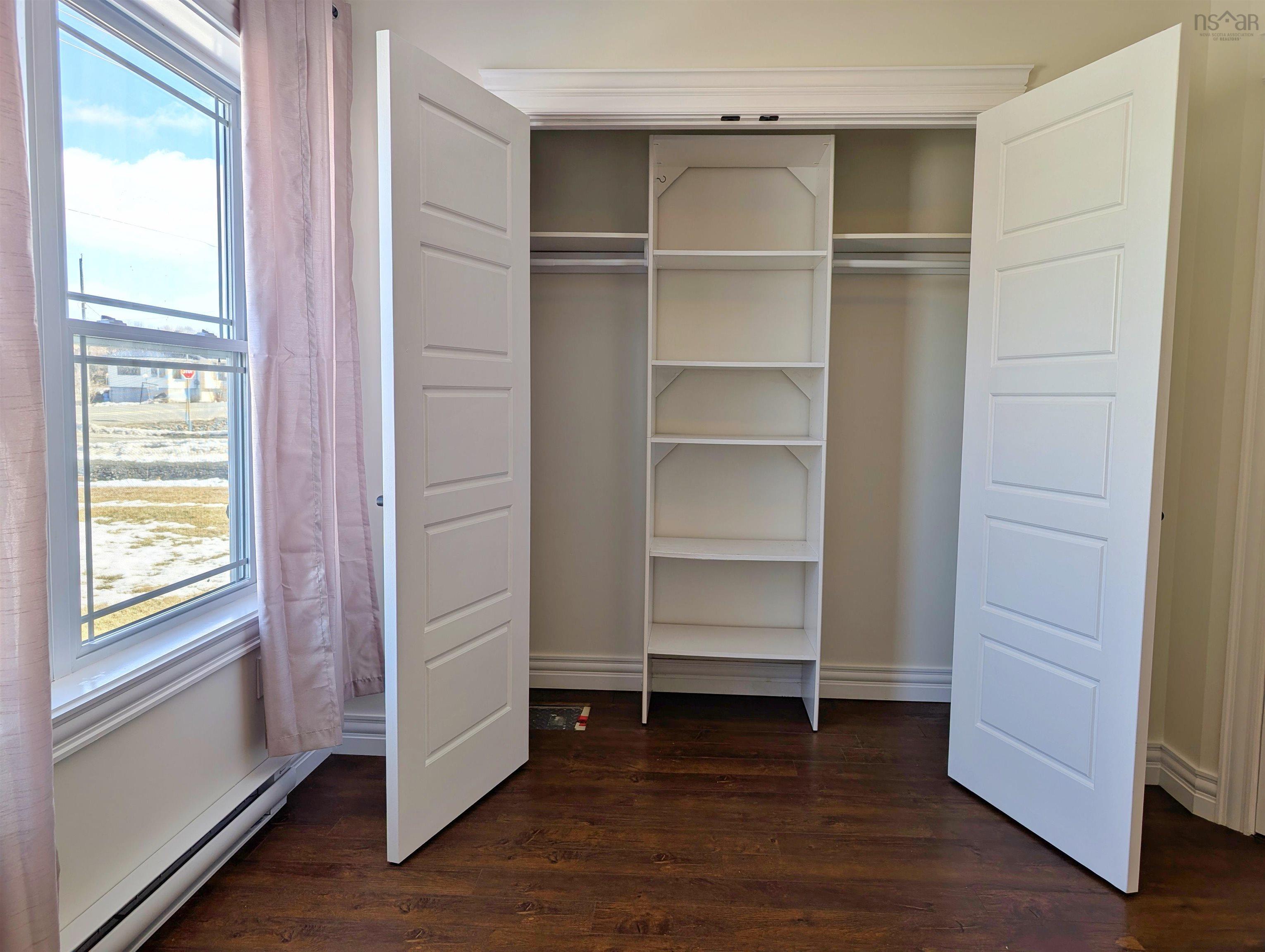 $372,500.00: 377 Oak Island Road, Avonport