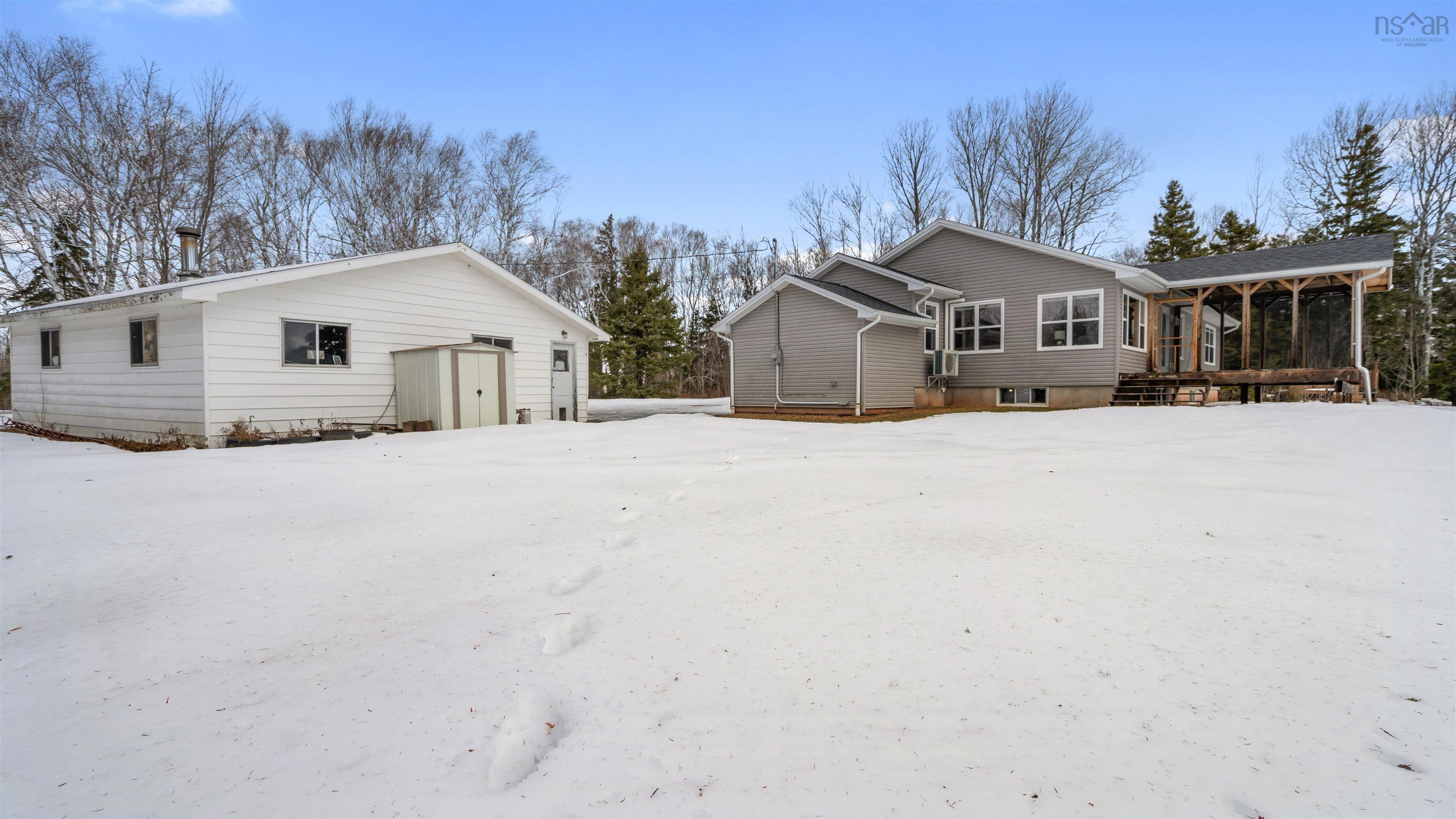 $449,900.00: 2102 Kolbec Road, Kolbec