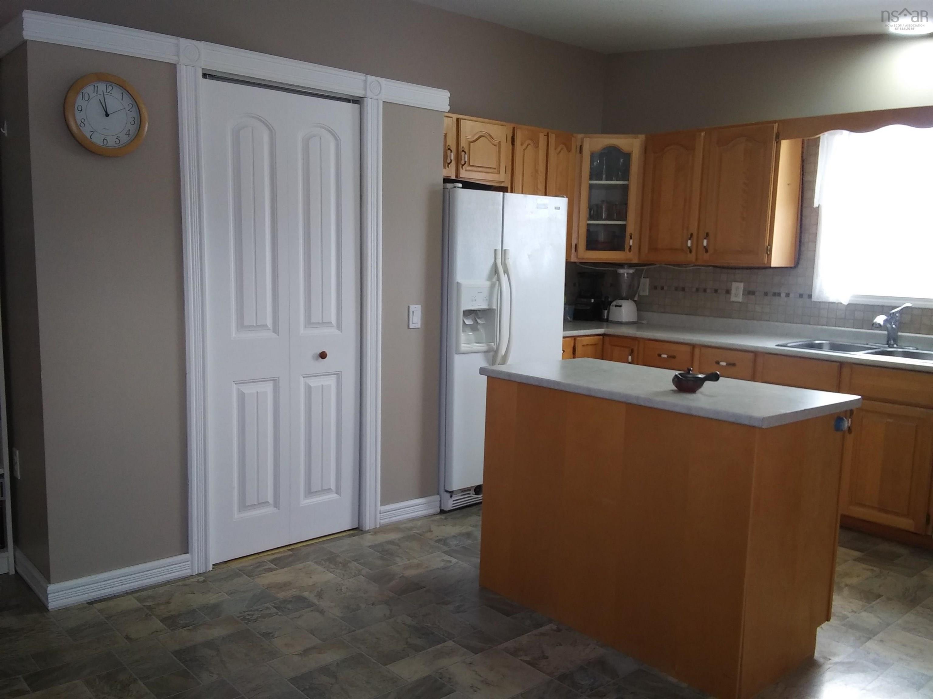 $259,900.00: 5148 Highway 316, Charlos Cove