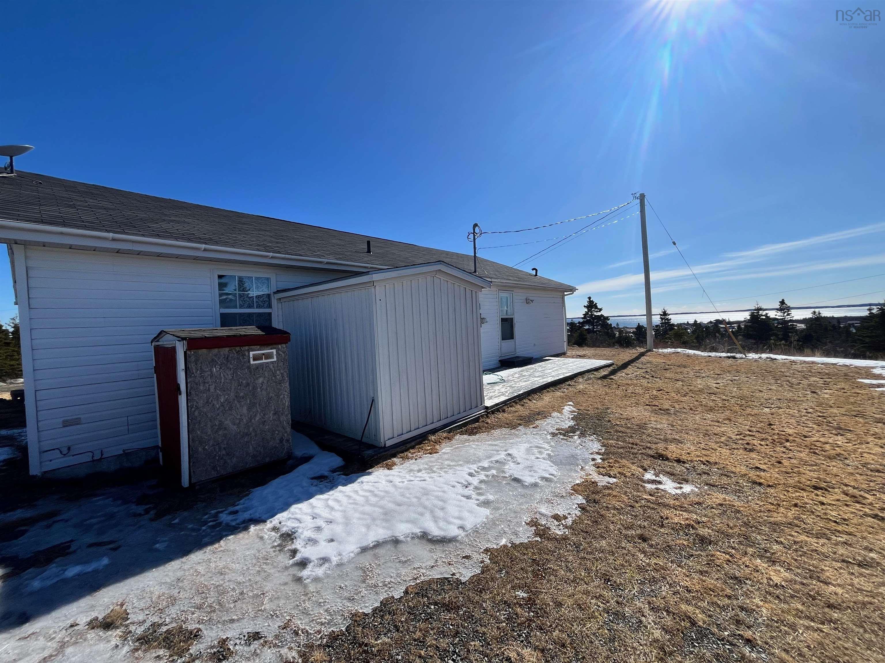 $259,900.00: 5148 Highway 316, Charlos Cove