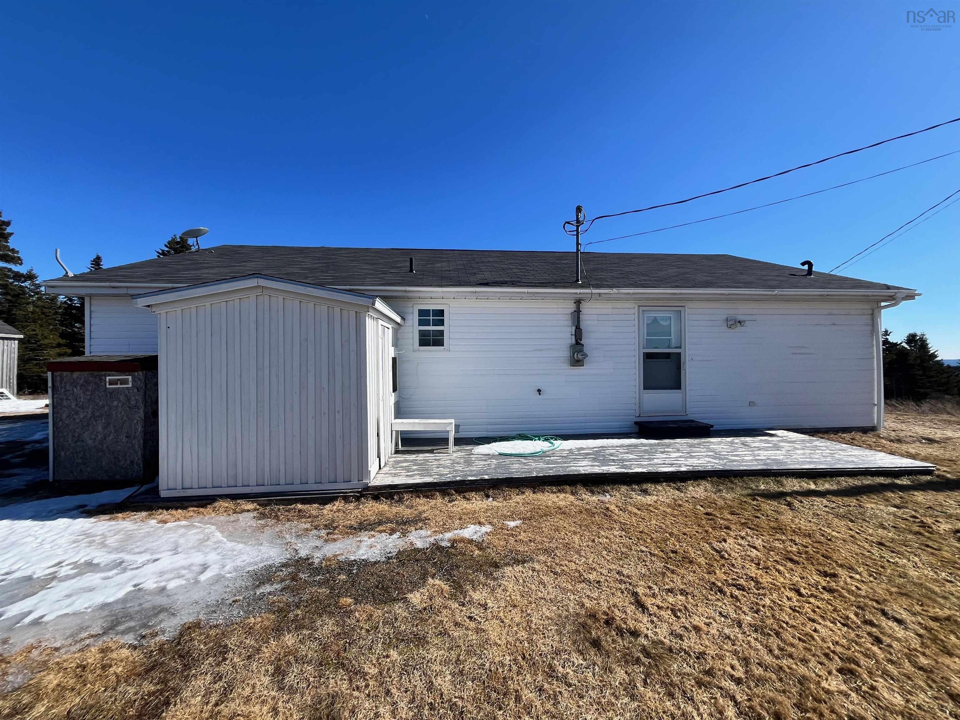 $259,900.00: 5148 Highway 316, Charlos Cove