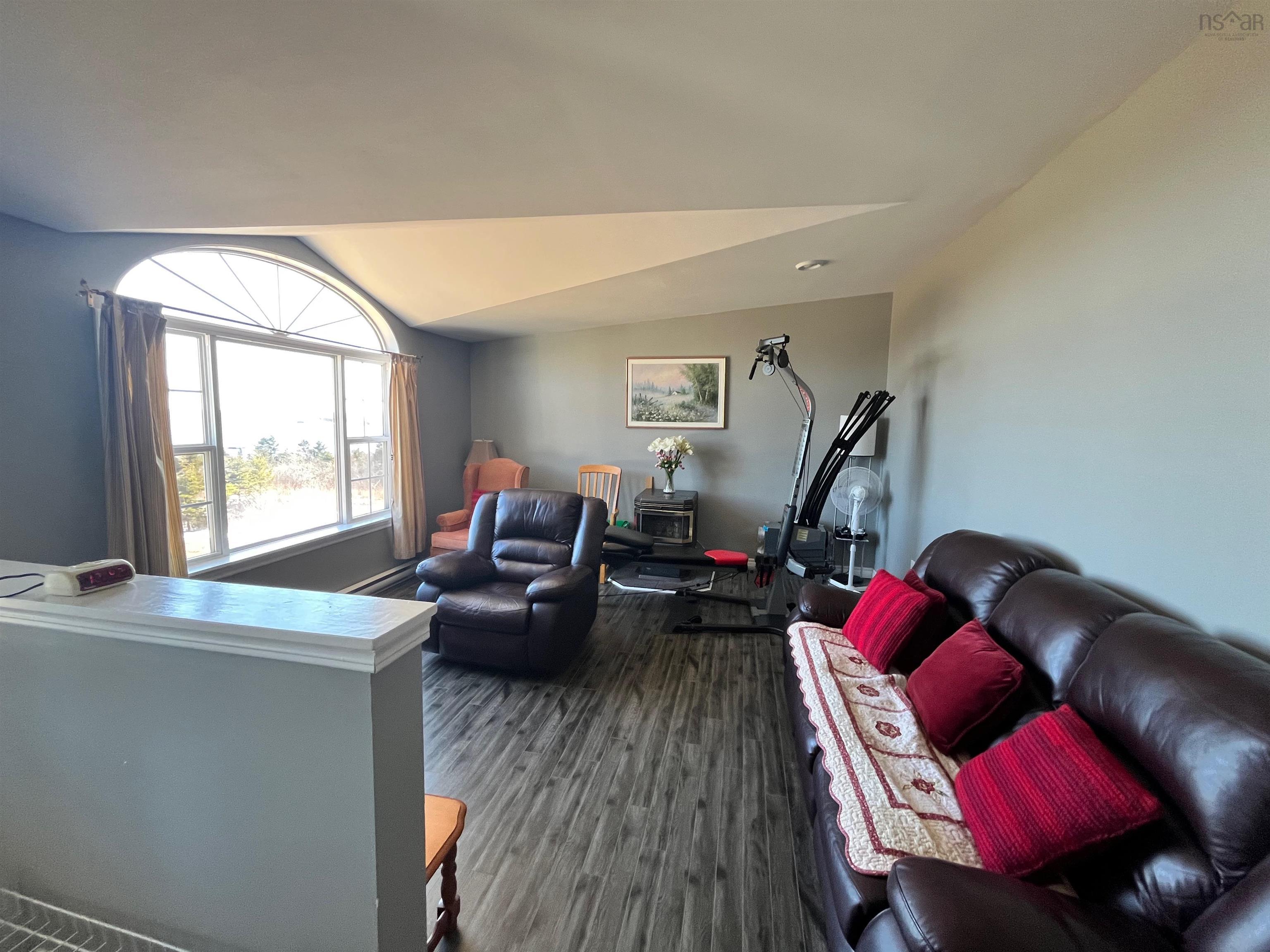 $259,900.00: 5148 Highway 316, Charlos Cove
