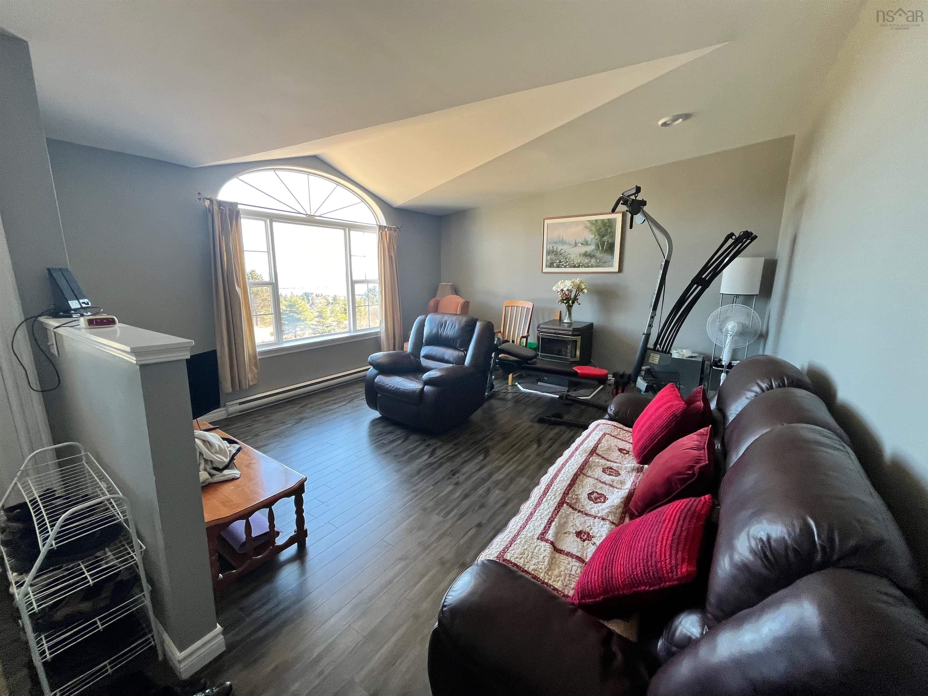 $259,900.00: 5148 Highway 316, Charlos Cove