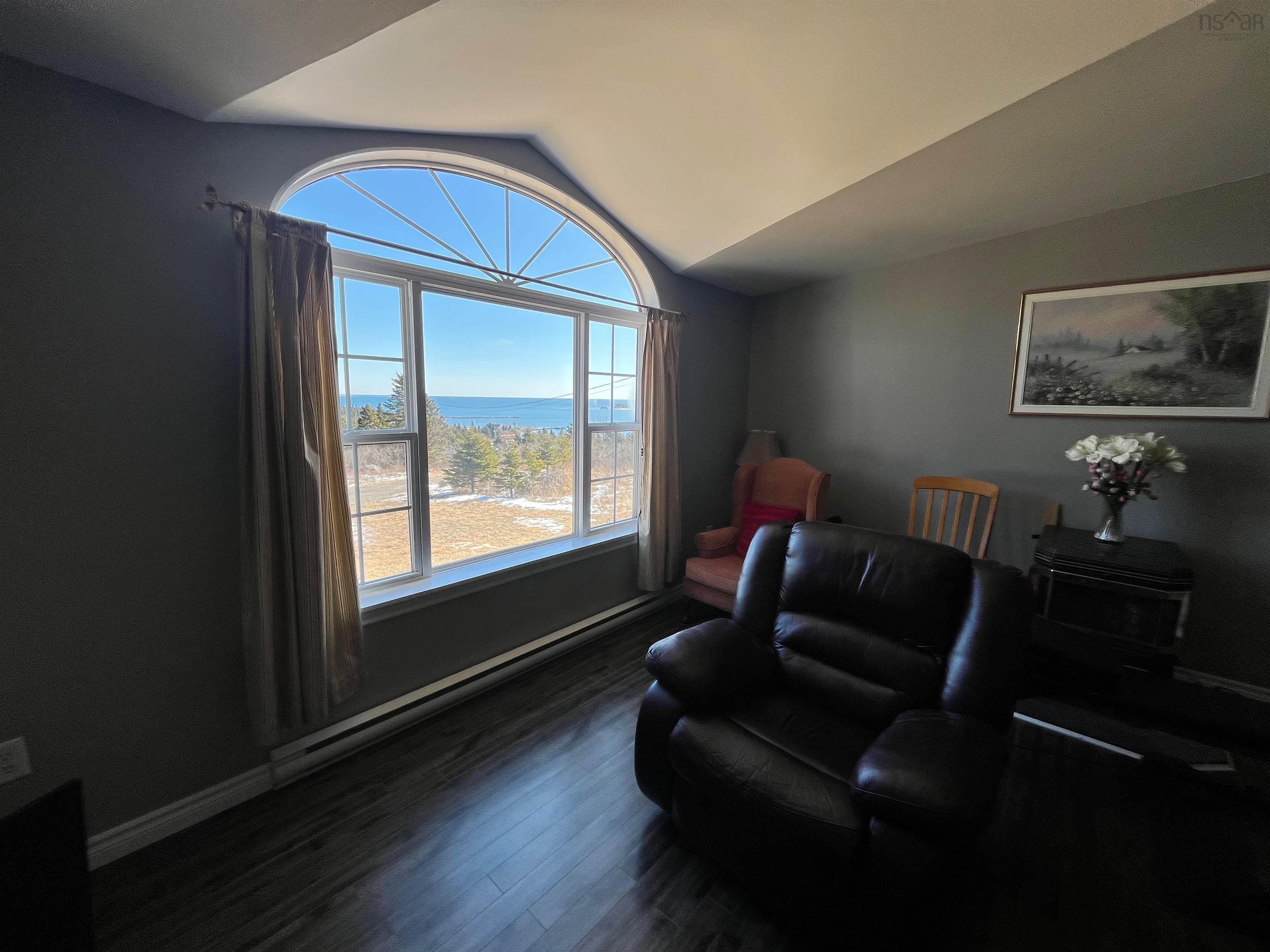 $259,900.00: 5148 Highway 316, Charlos Cove