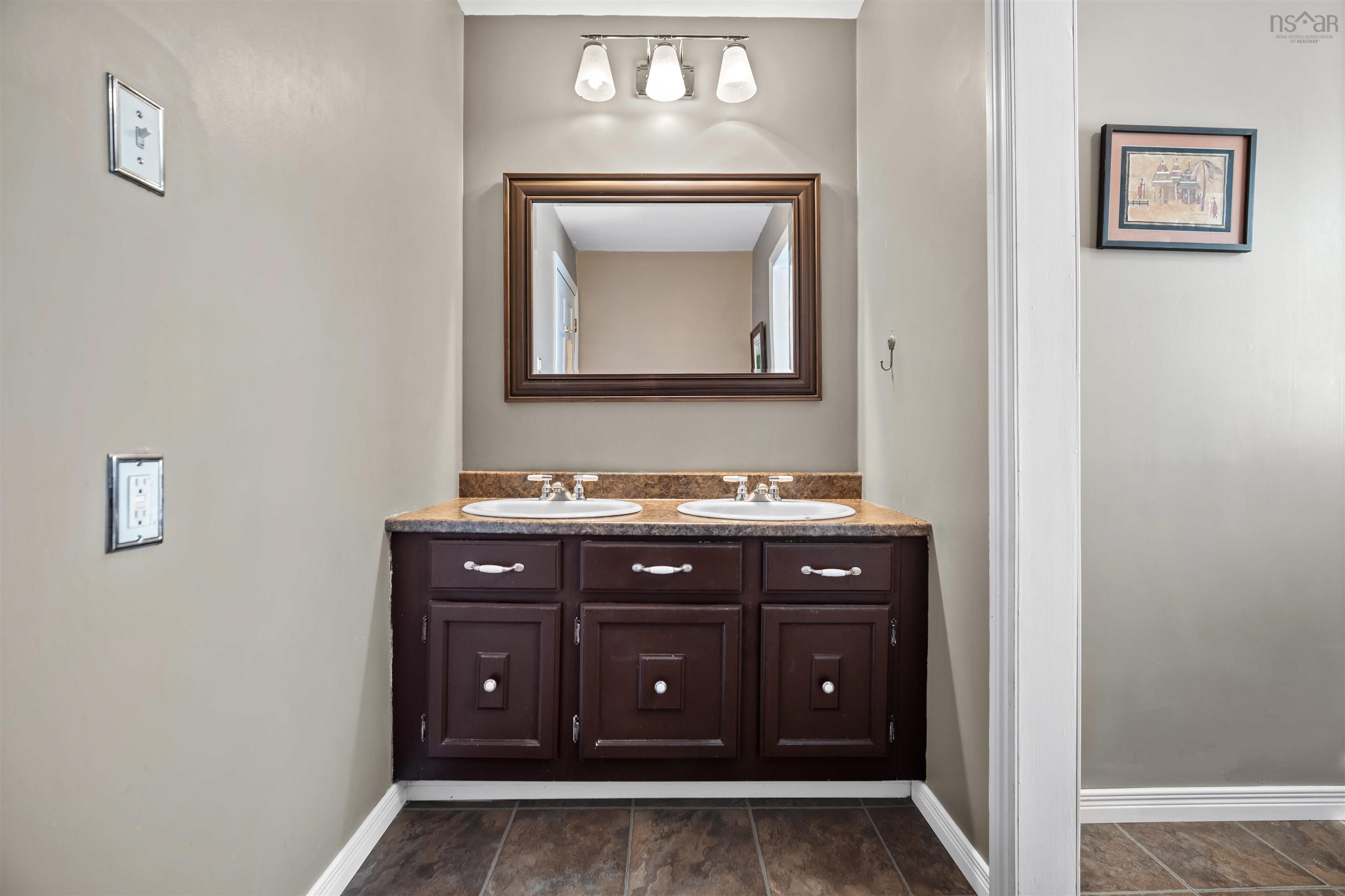 $599,900.00: 90 Johnson Crescent, Lower Sackville