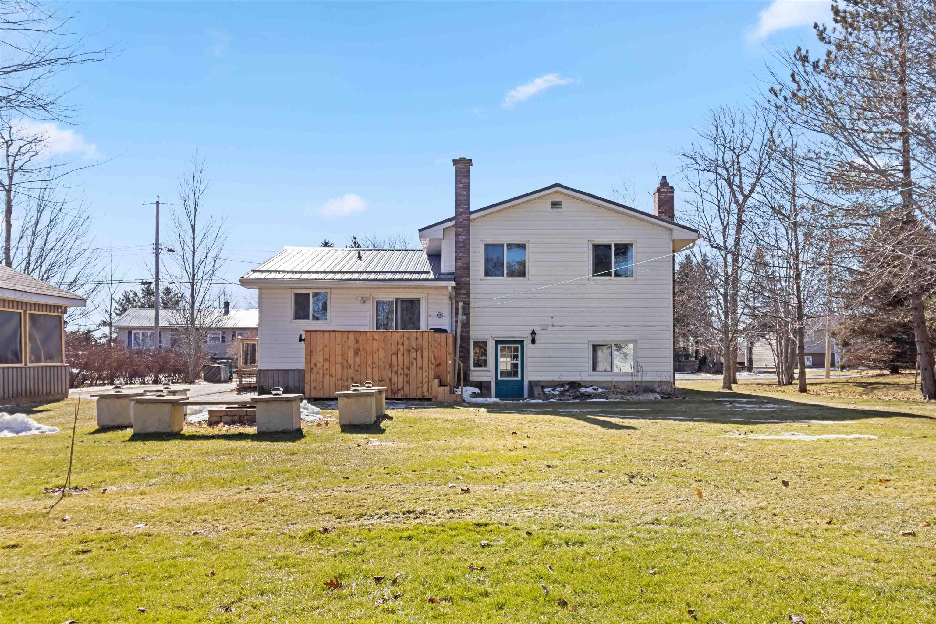 $489,900.00: 30 Logan Drive, Lantz