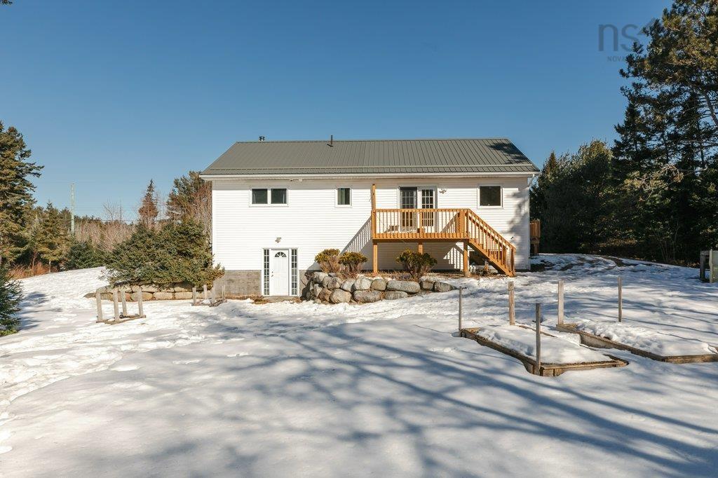 $424,900.00: 209 Clayton Drive, Fox Point