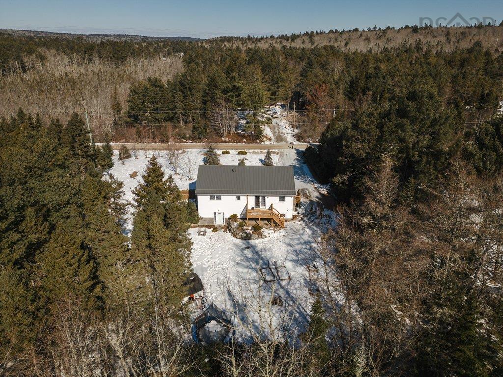 $424,900.00: 209 Clayton Drive, Fox Point