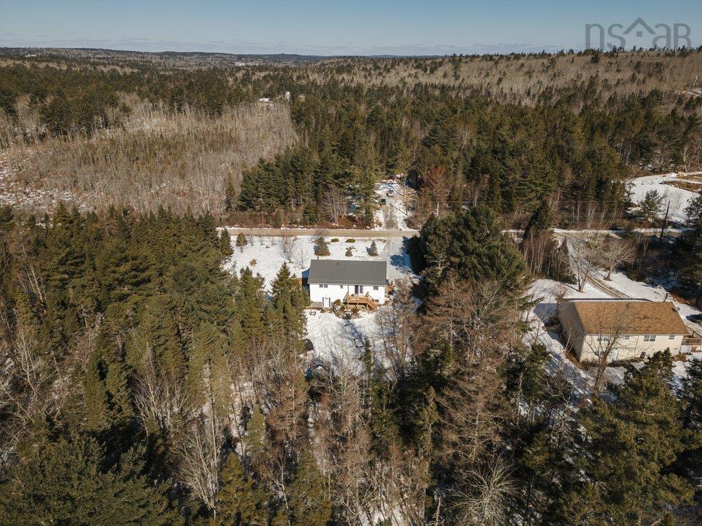 $424,900.00: 209 Clayton Drive, Fox Point