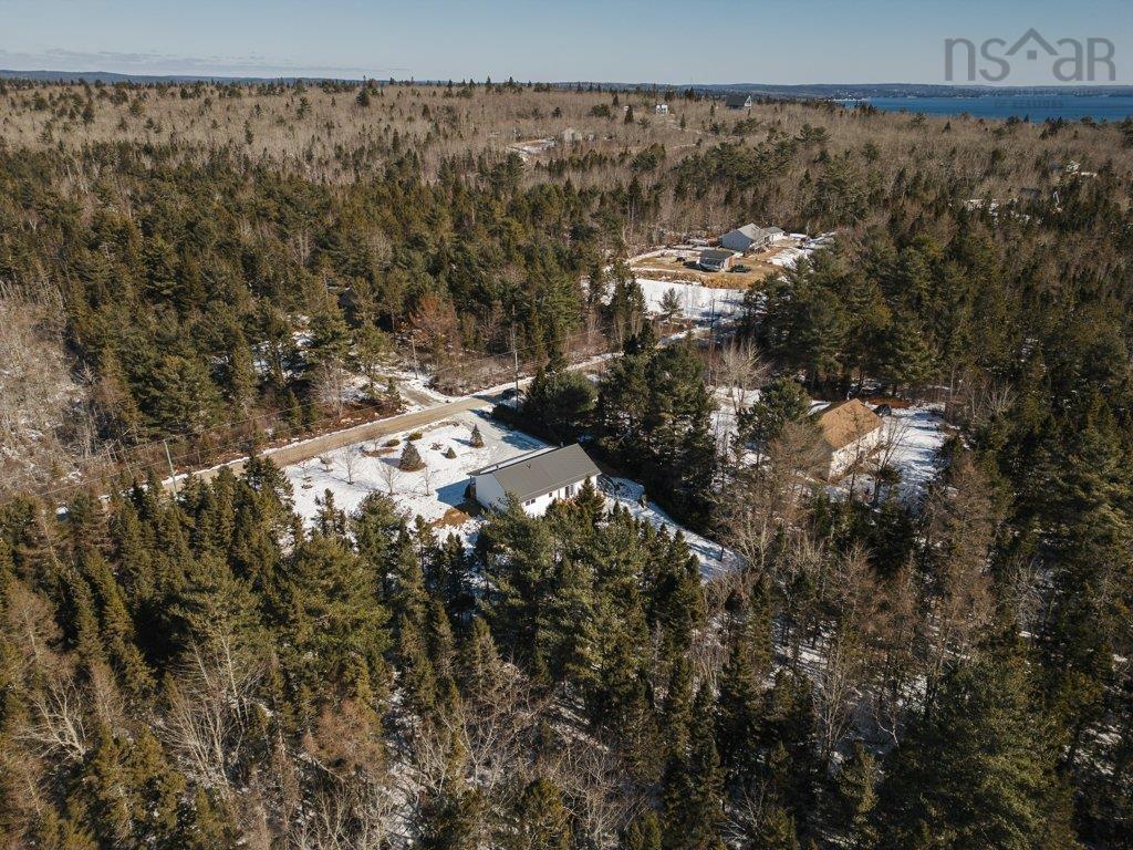 $424,900.00: 209 Clayton Drive, Fox Point