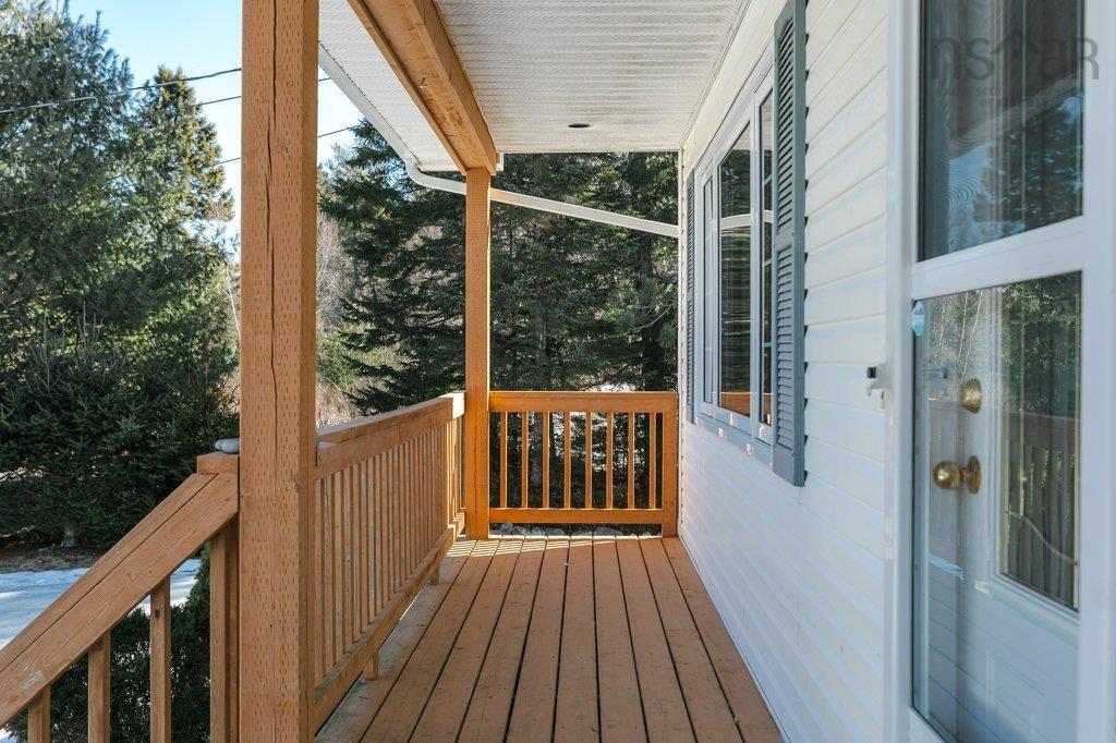 $424,900.00: 209 Clayton Drive, Fox Point