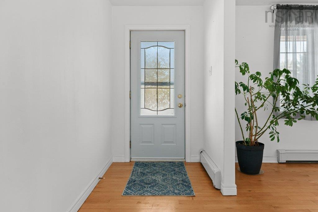 $424,900.00: 209 Clayton Drive, Fox Point