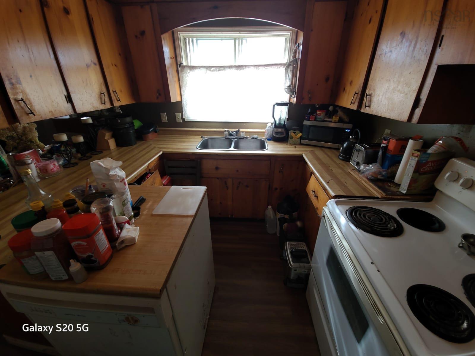 $379,900.00: 2862B Highway 2, Shubenacadie