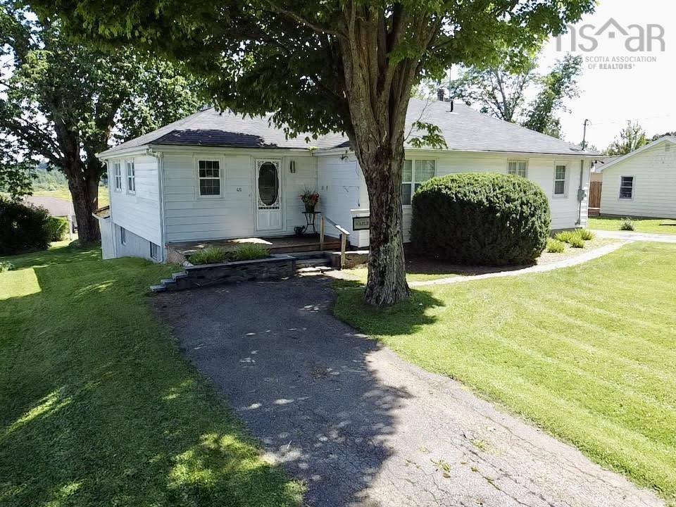 $485,000.00: 45 Town Road, Falmouth