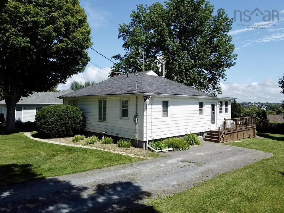 $485,000.00: 45 Town Road, Falmouth